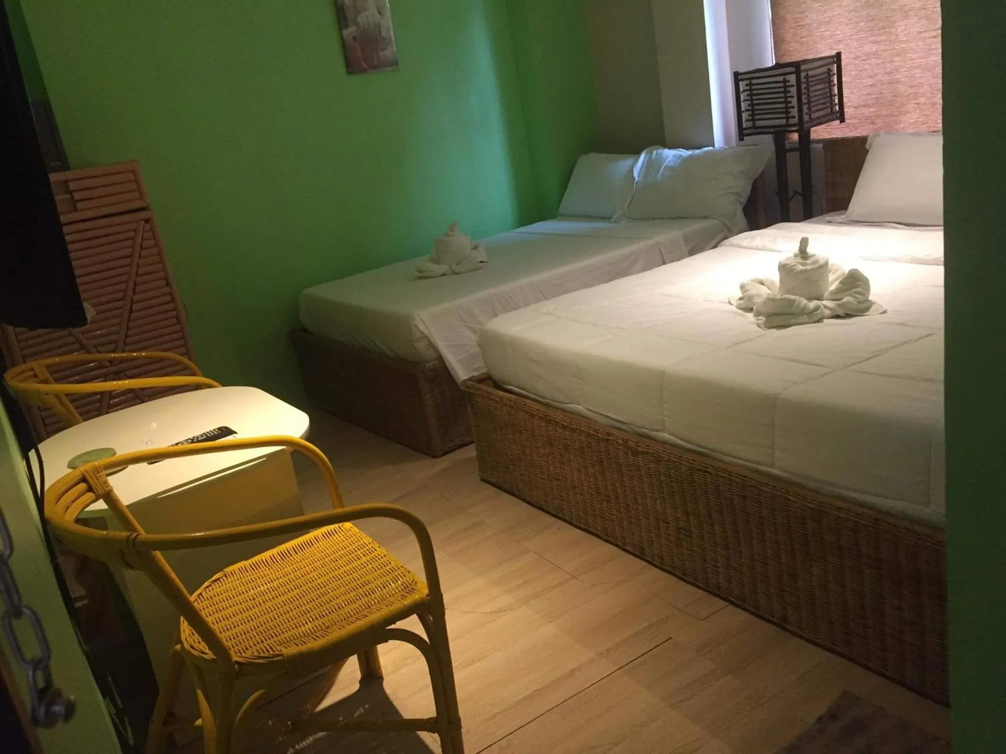 Bed in Amadeus and Isabel Inn