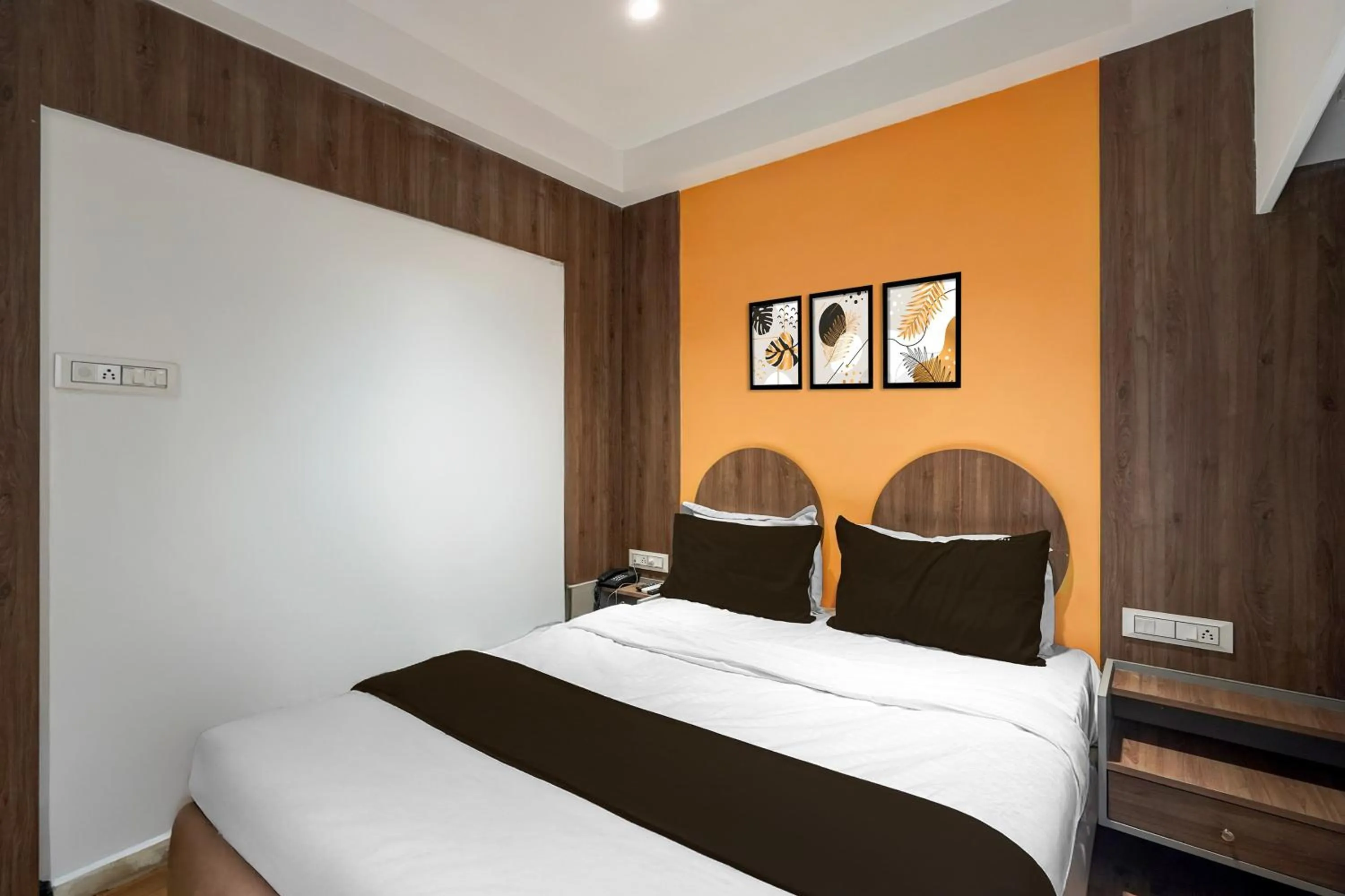 Bedroom, Bed in Hotel O The Faam