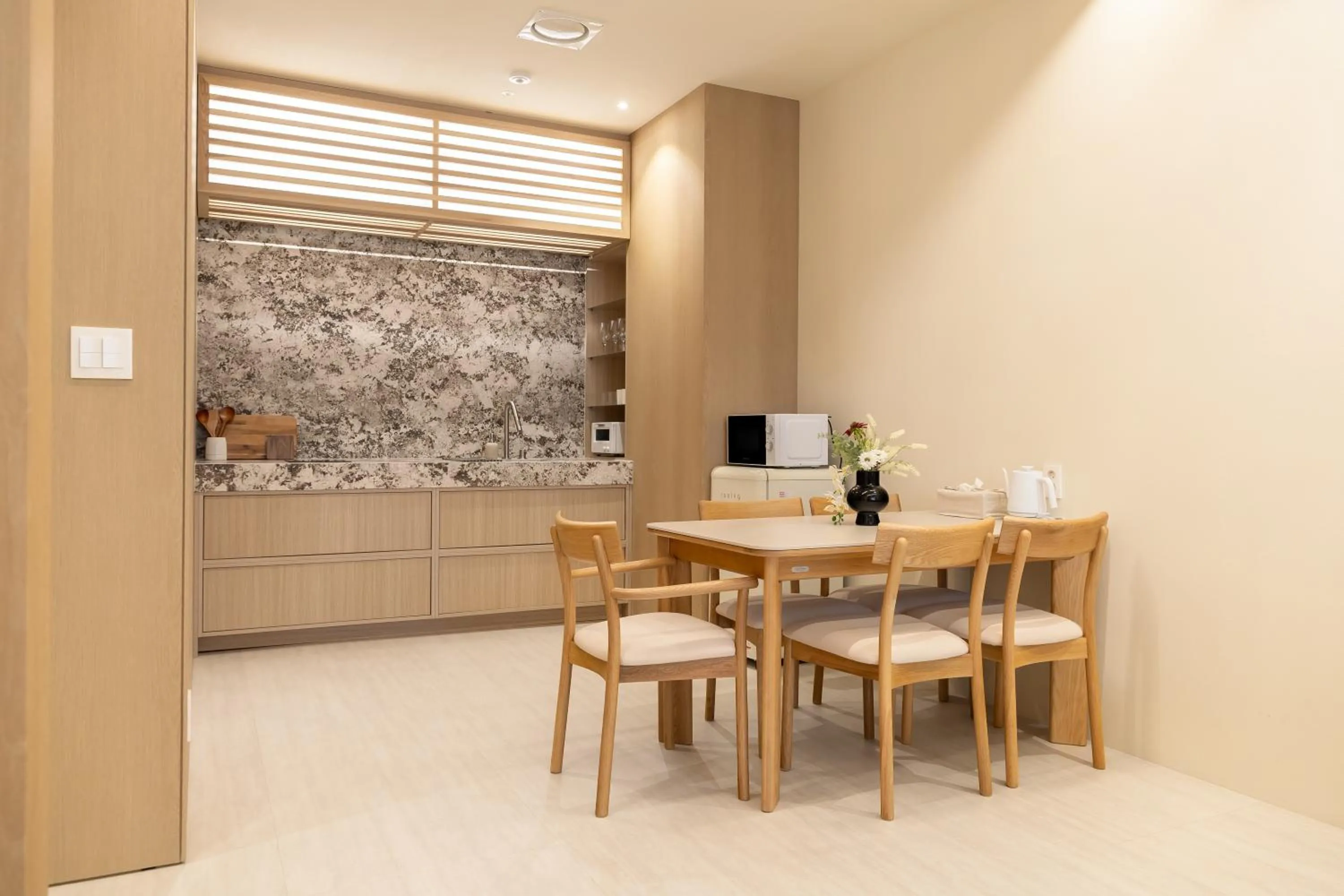 Photo of the whole room in THE EXTAY Lounge Jongno