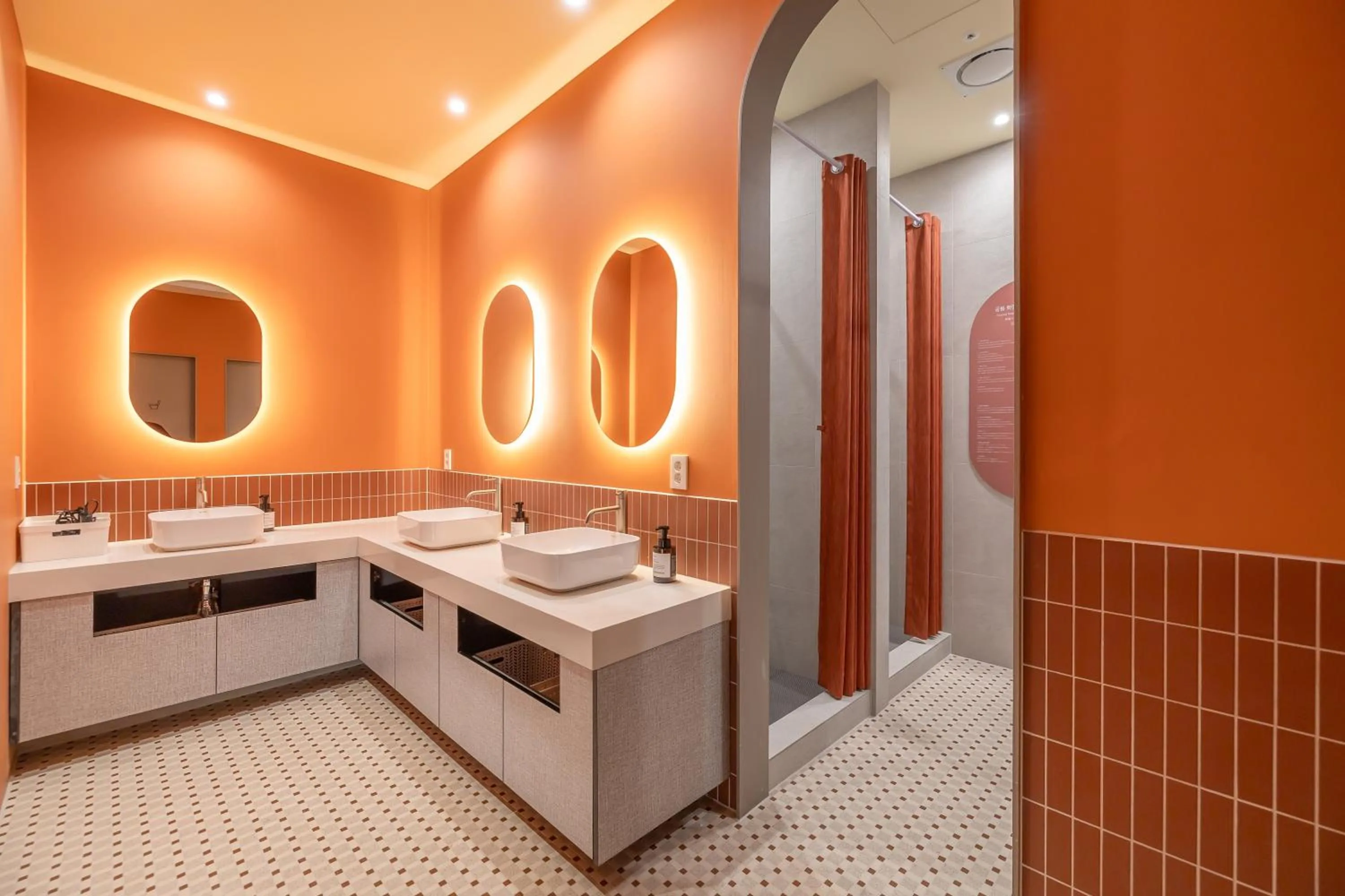 THE EXTAY Lounge Jongno