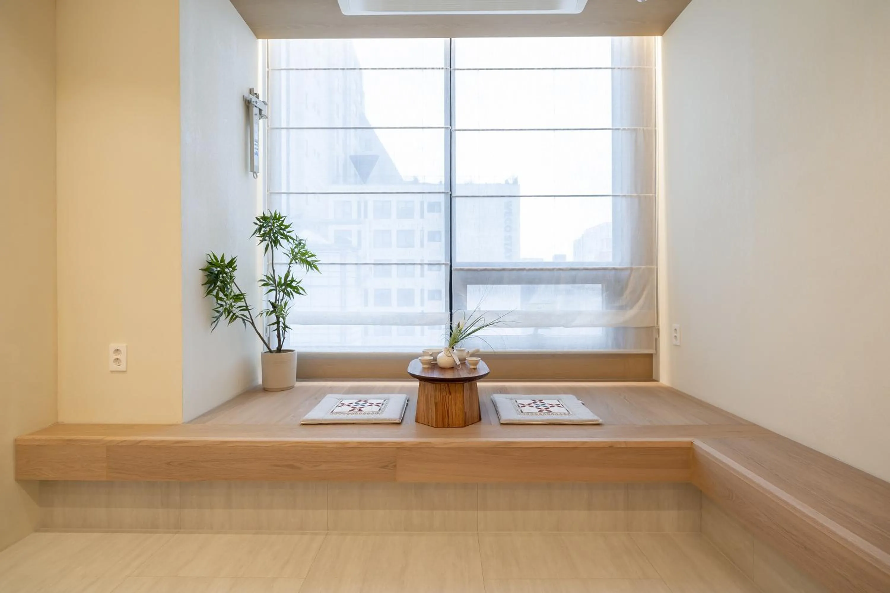 Decorative detail, Bed in THE EXTAY Lounge Jongno