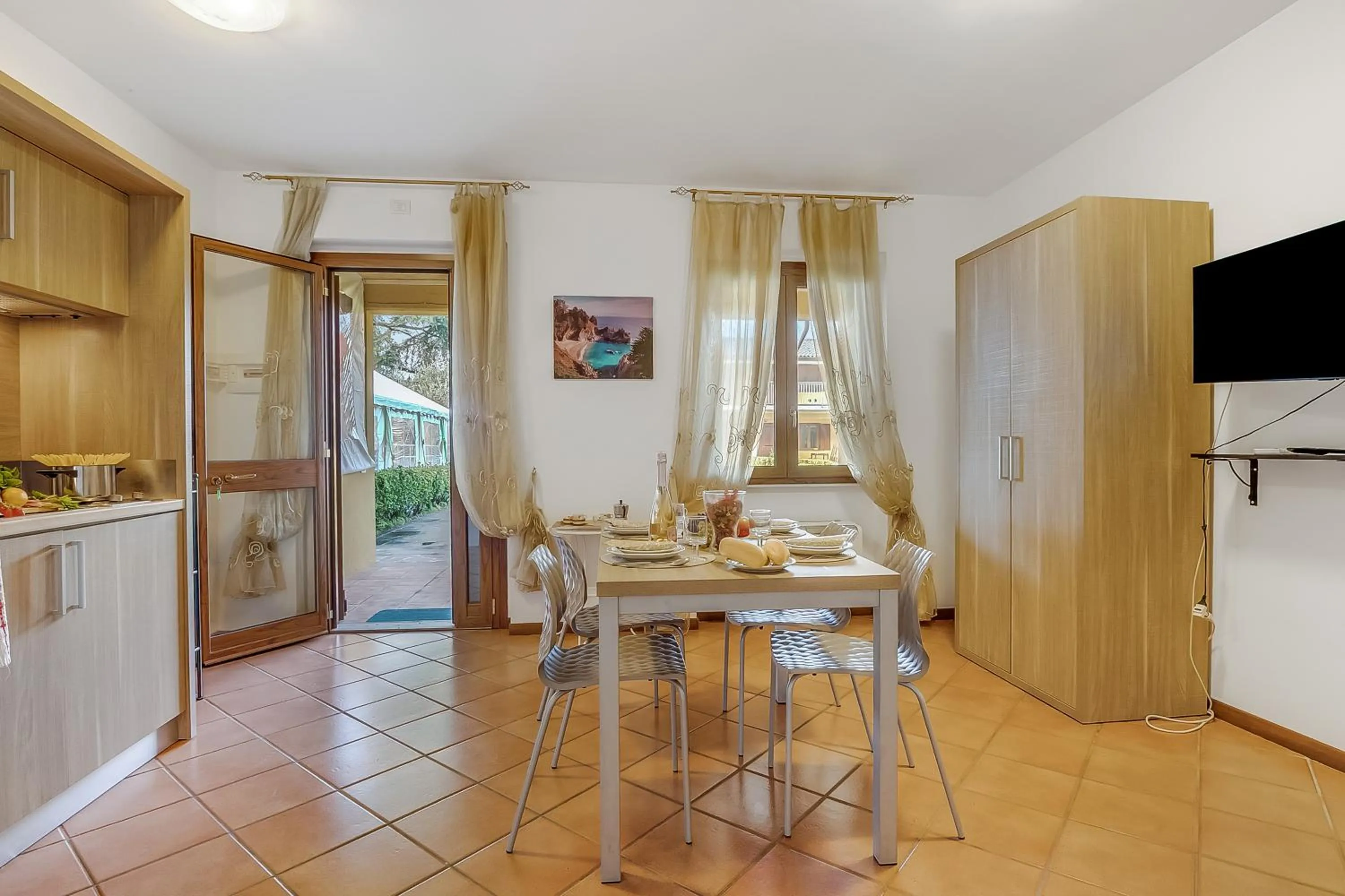 Dining area in Residence La Perla