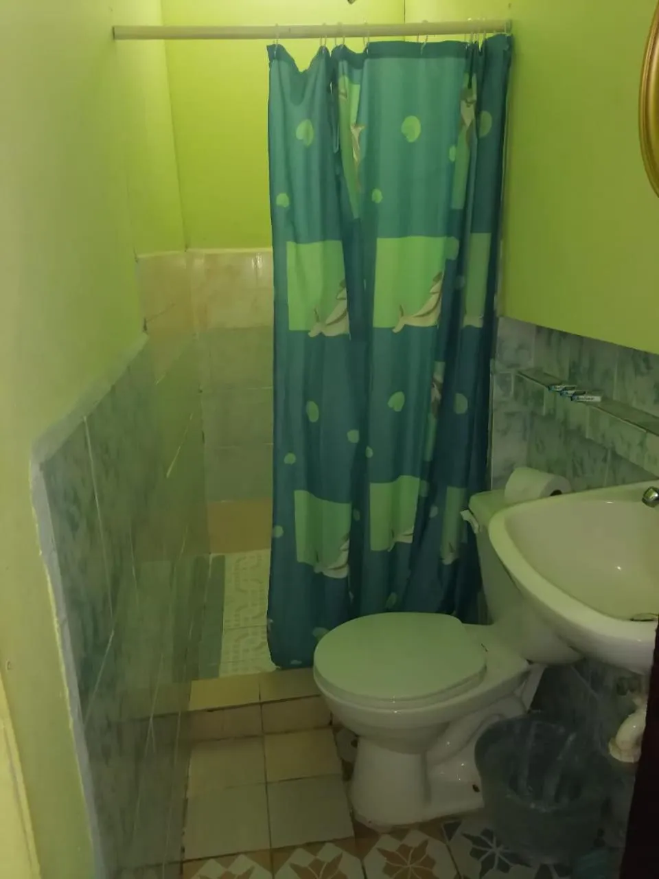 Bathroom in El Jaguar