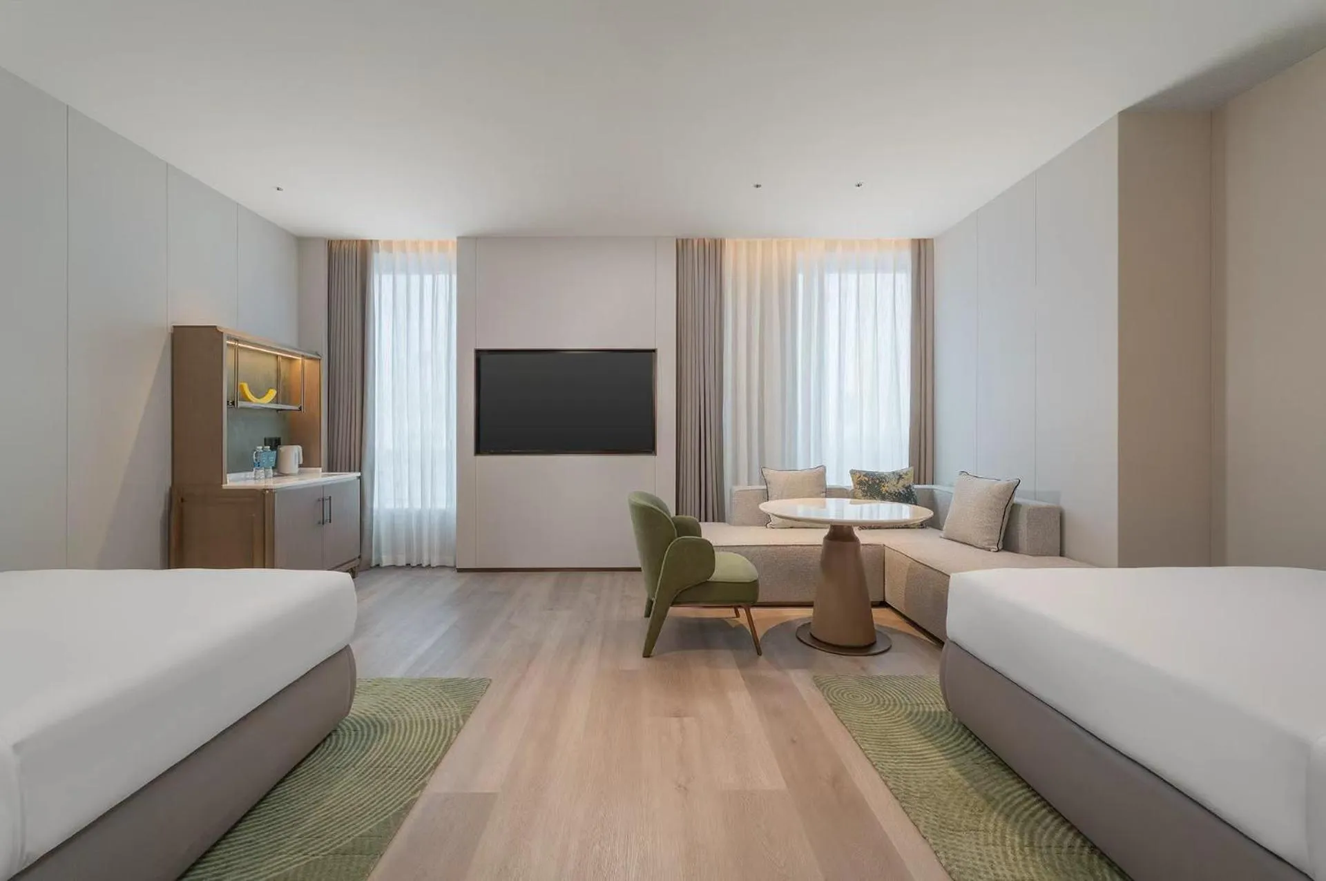 Photo of the whole room, Bed in Holiday Inn Wenzhou Airport by IHG