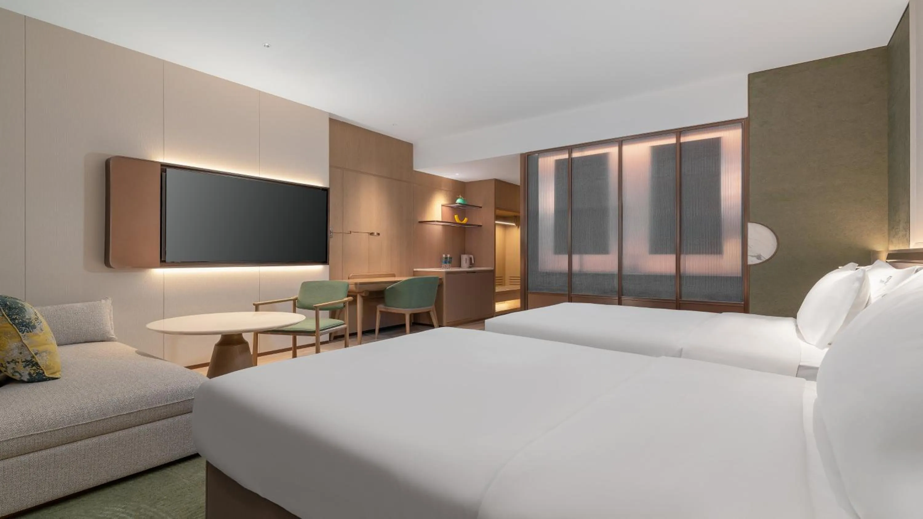 Photo of the whole room, Bed in Holiday Inn Wenzhou Airport by IHG