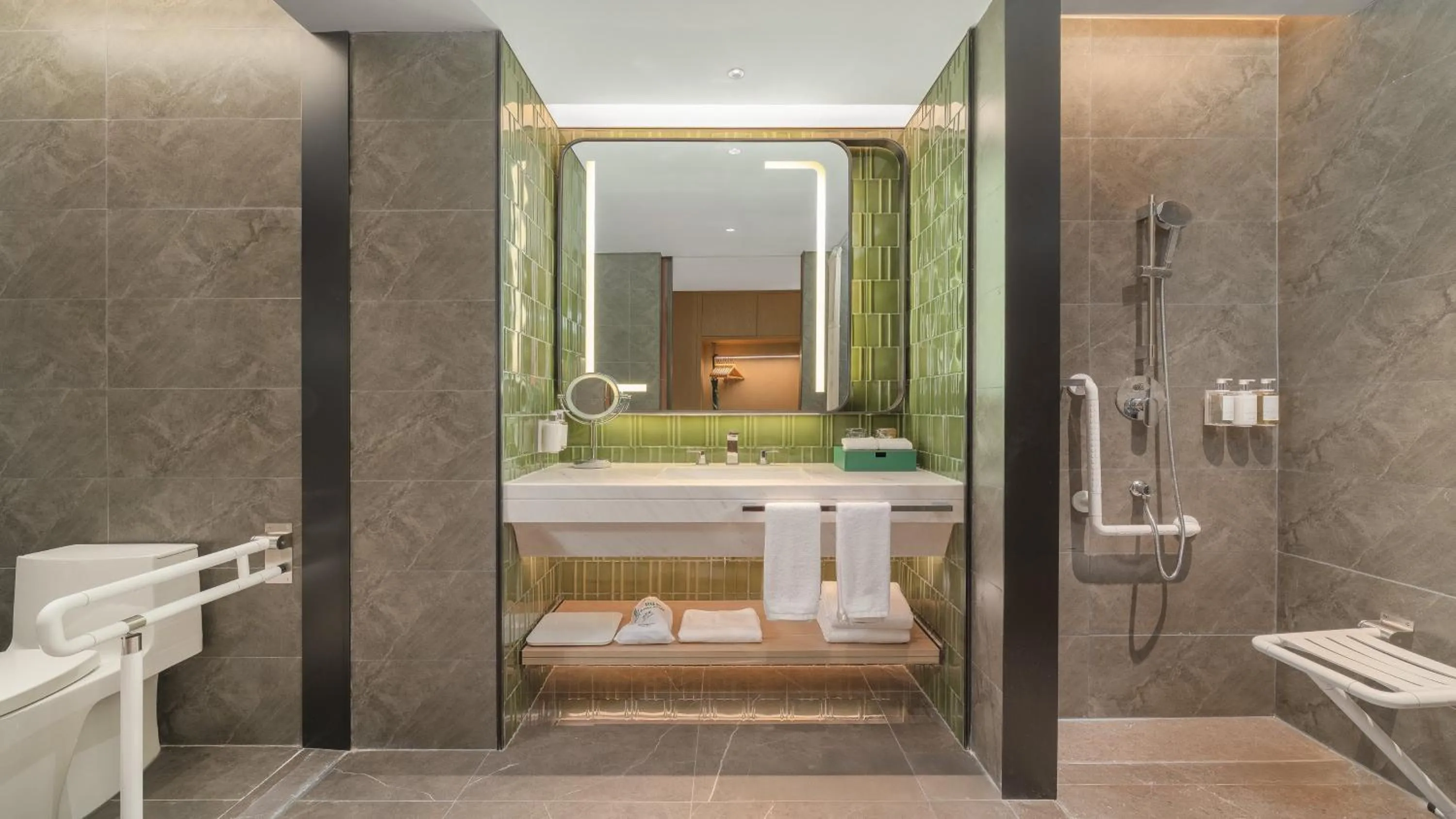 Photo of the whole room in Holiday Inn Wenzhou Airport by IHG