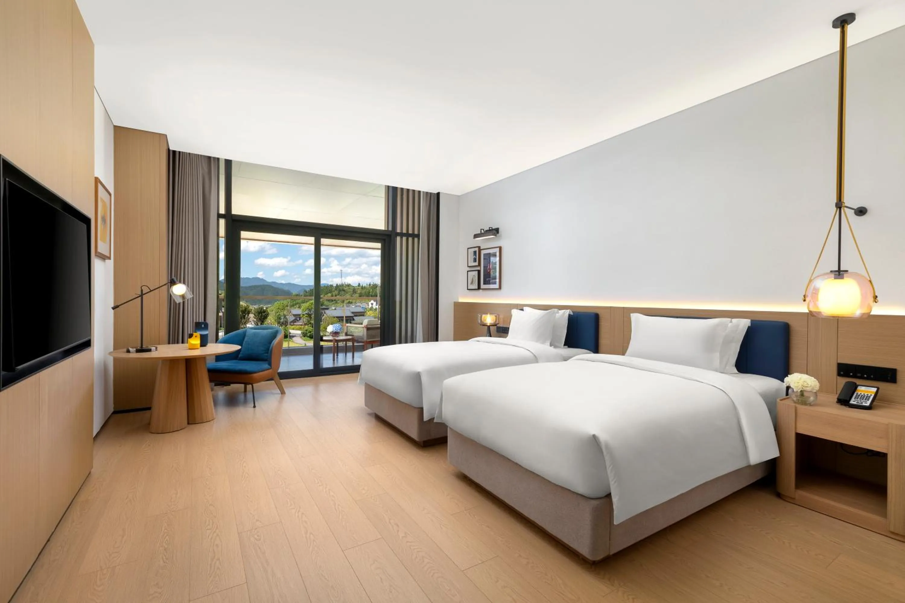 Bed in voco Wugong Mountain Jiangxi by IHG