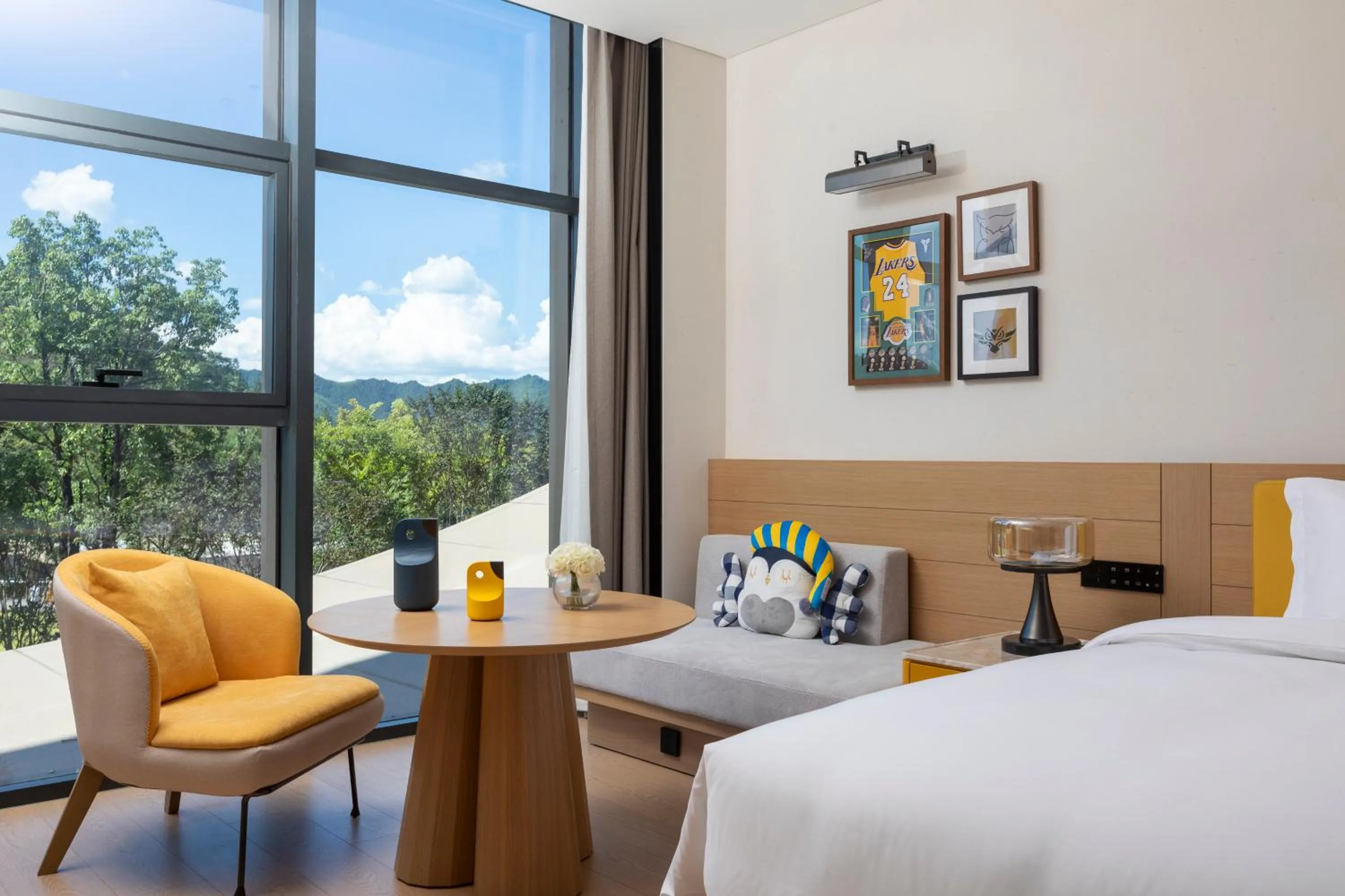 Bed in voco Wugong Mountain Jiangxi by IHG