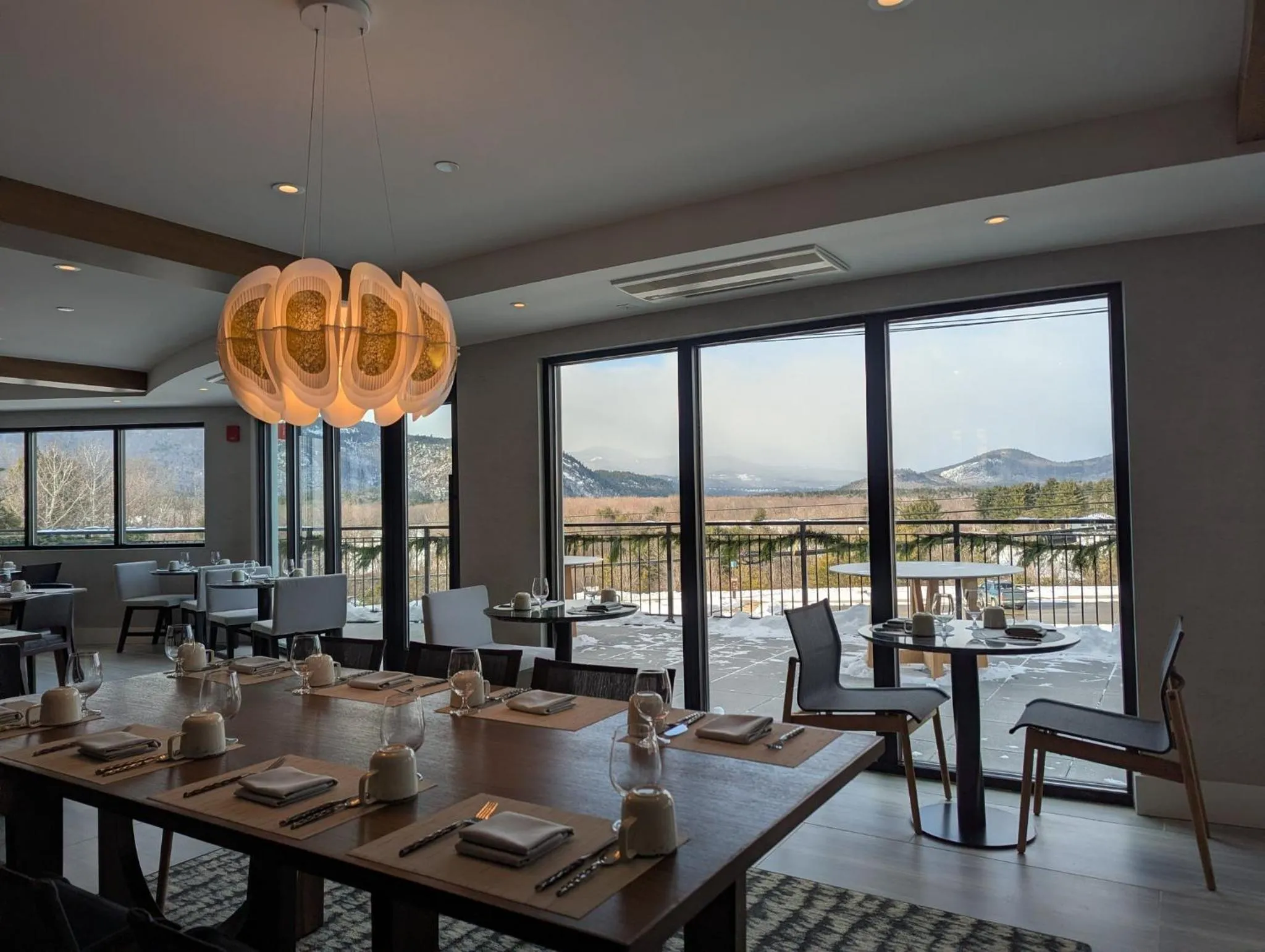 Restaurant/places to eat in Hotel Indigo North Conway by IHG