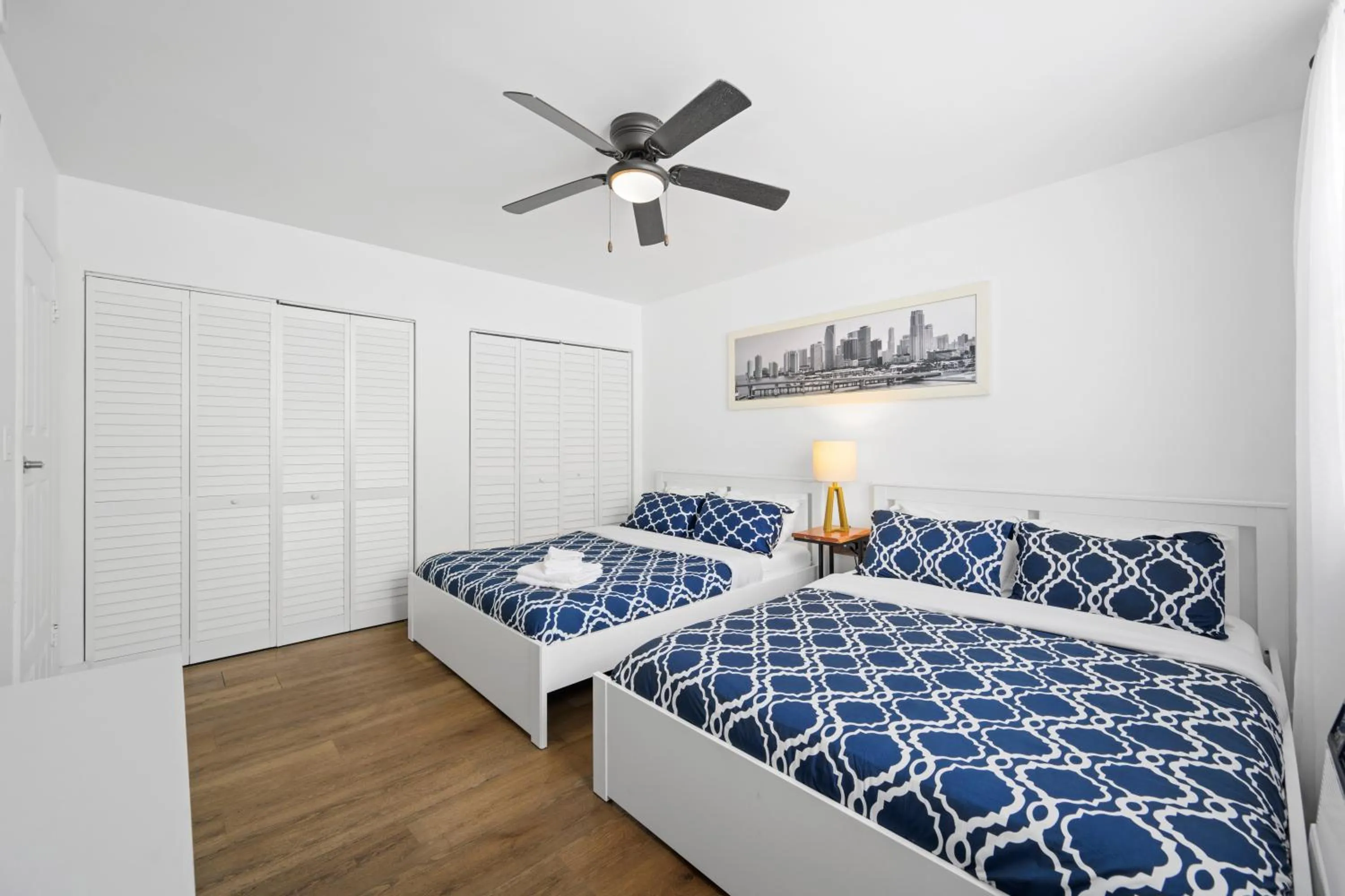 Bed in 713 Miami Beach Apartments