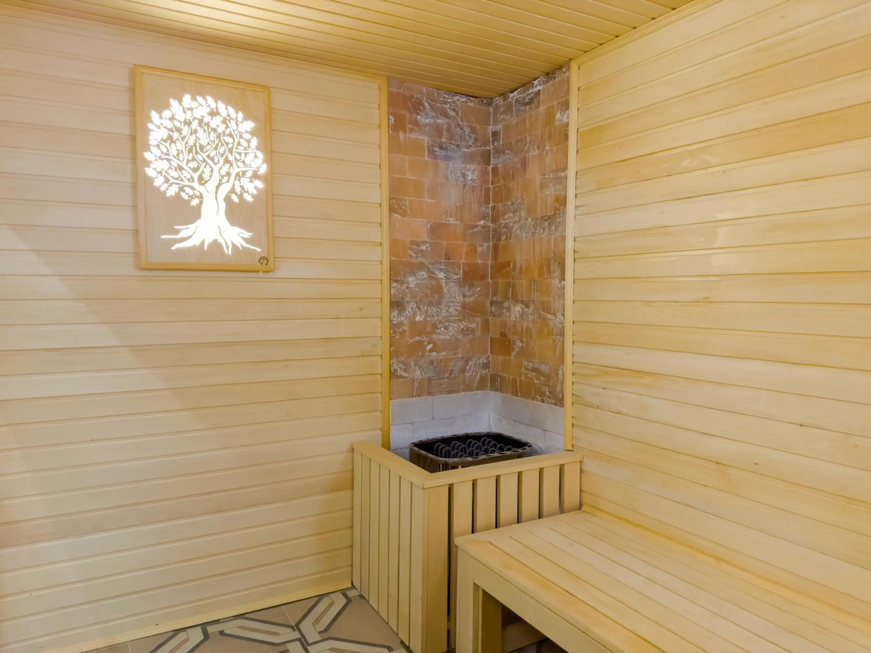 Sauna in Karvon Plaza Hotel