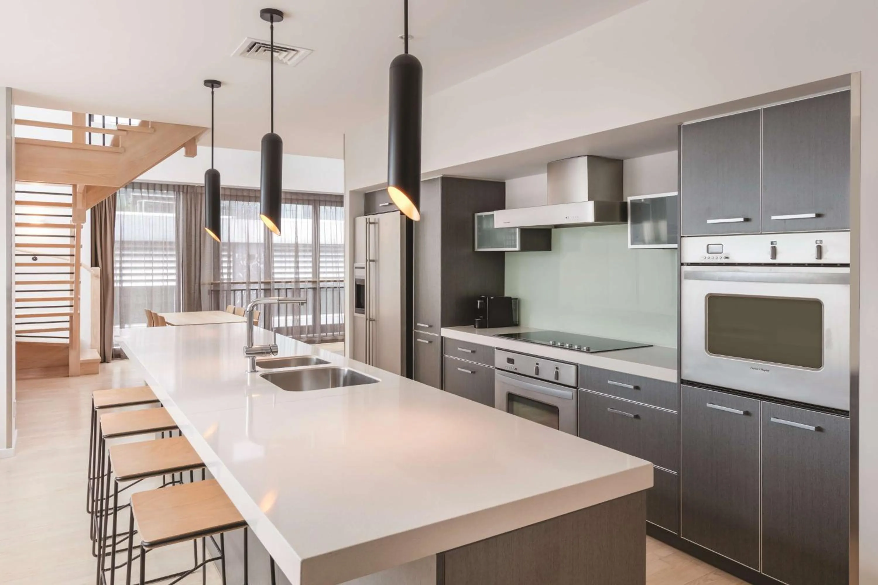 Kitchen or kitchenette in Adina Apartment Hotel Auckland Britomart