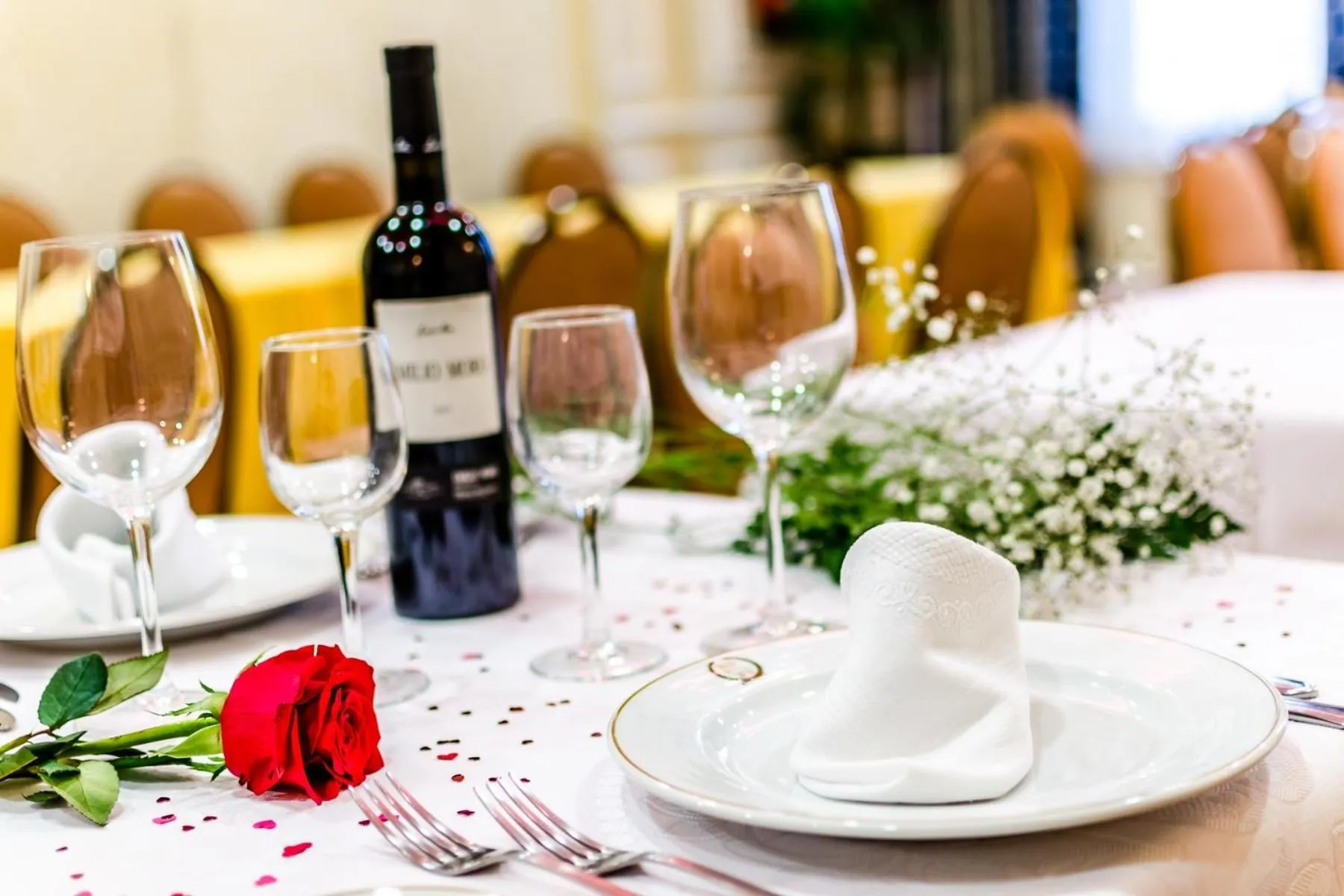 Restaurant/places to eat in Roma Aurea