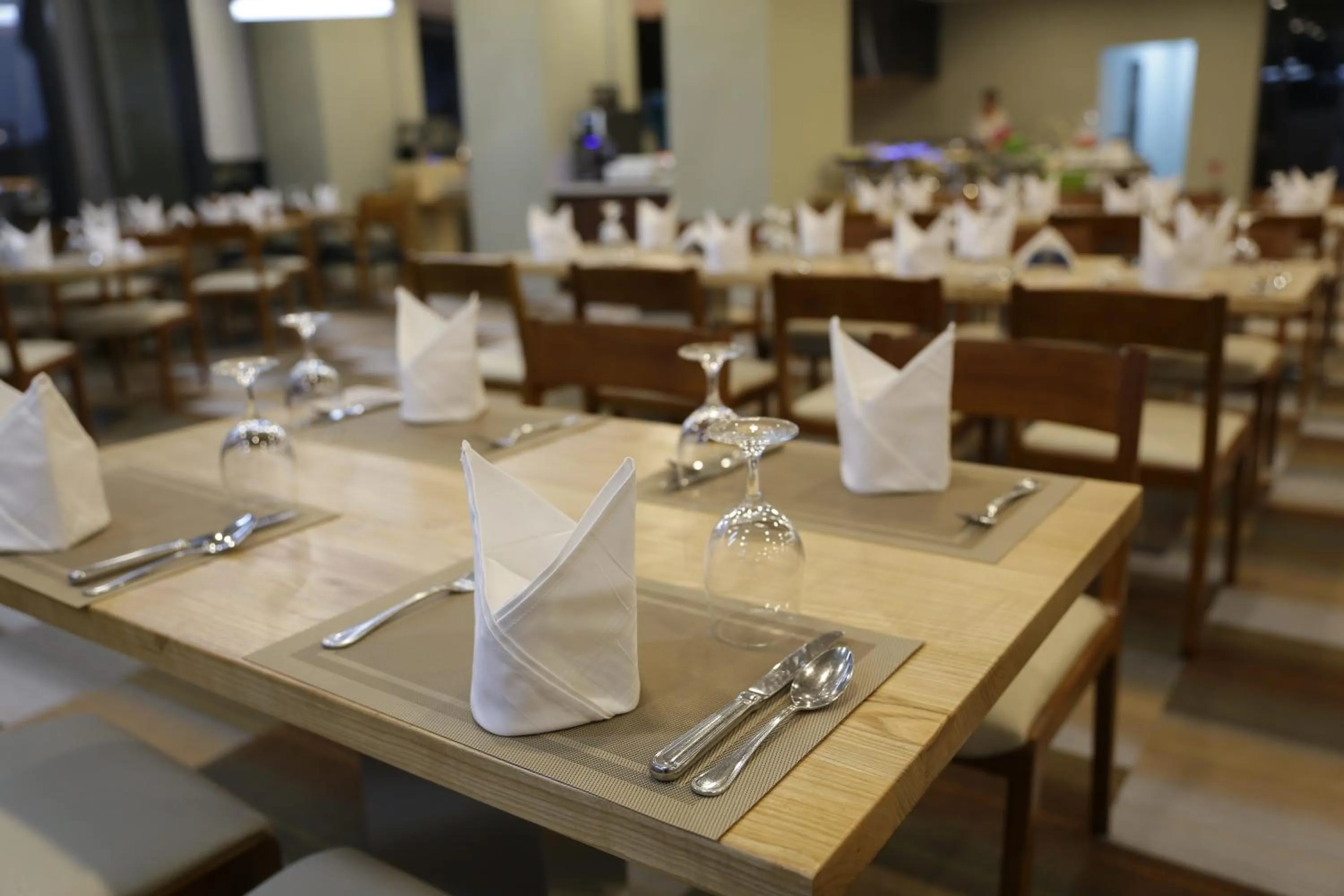 Restaurant/places to eat in Mstay Hotel