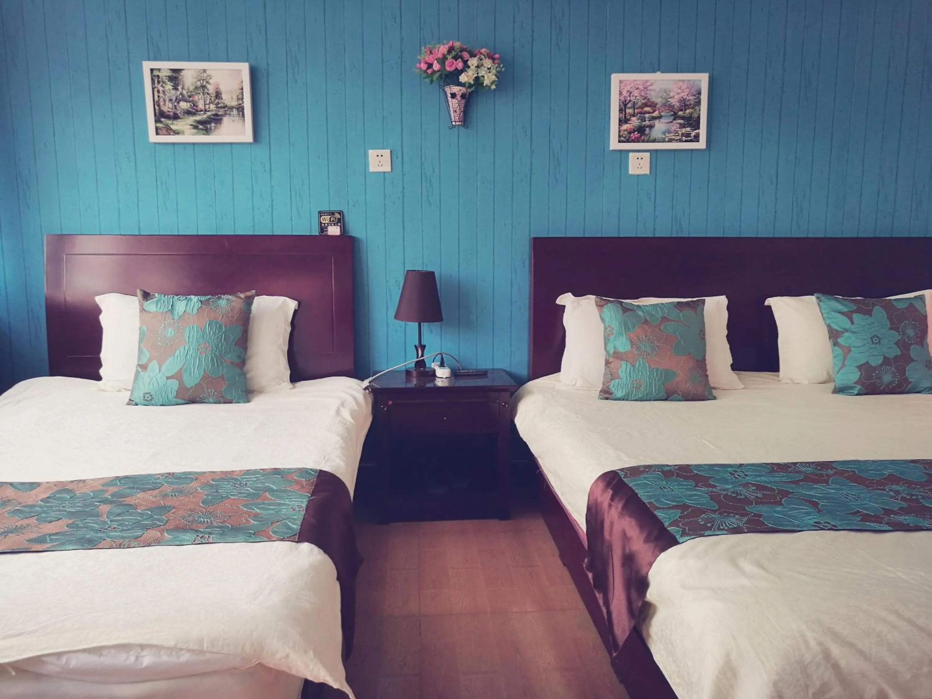 bunk bed, Bed in Beijing Badaling Great Wall Caos Courtyard Hostel 1VIP service 2Ancient style Chinese yard 3 only 15 minutes walk to the Badaling Great Wall 4 be your free advisor 5 offer private guided tour 6 experience local food and culutre