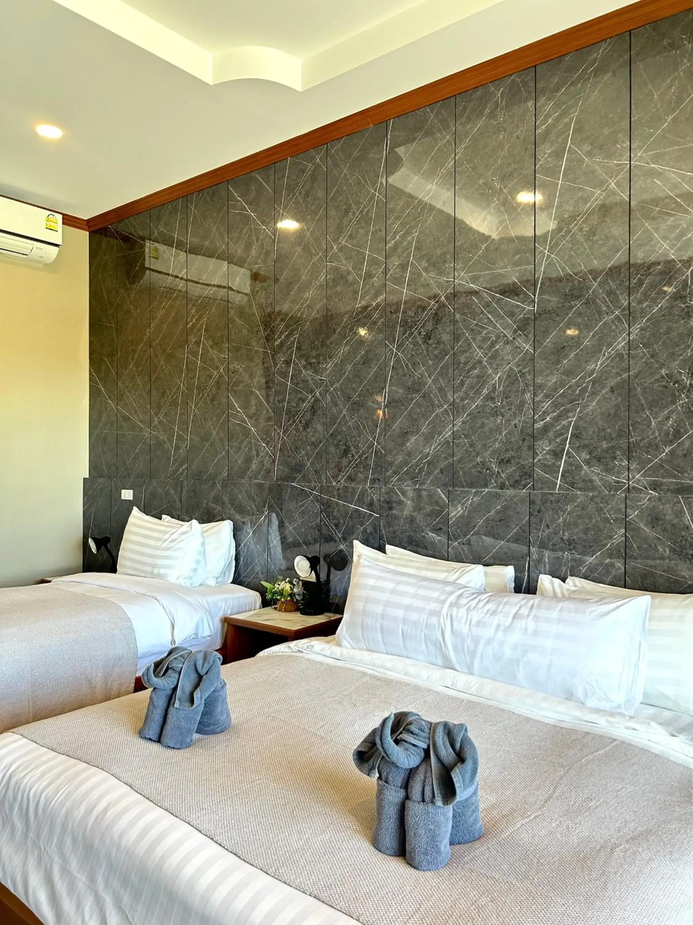 Standard Triple Room Non-Smoking in Kai Bae Beach Resort Koh Chang Standard Triple Room Non-Smoking in Kai Bae Beach Resort Koh Chang