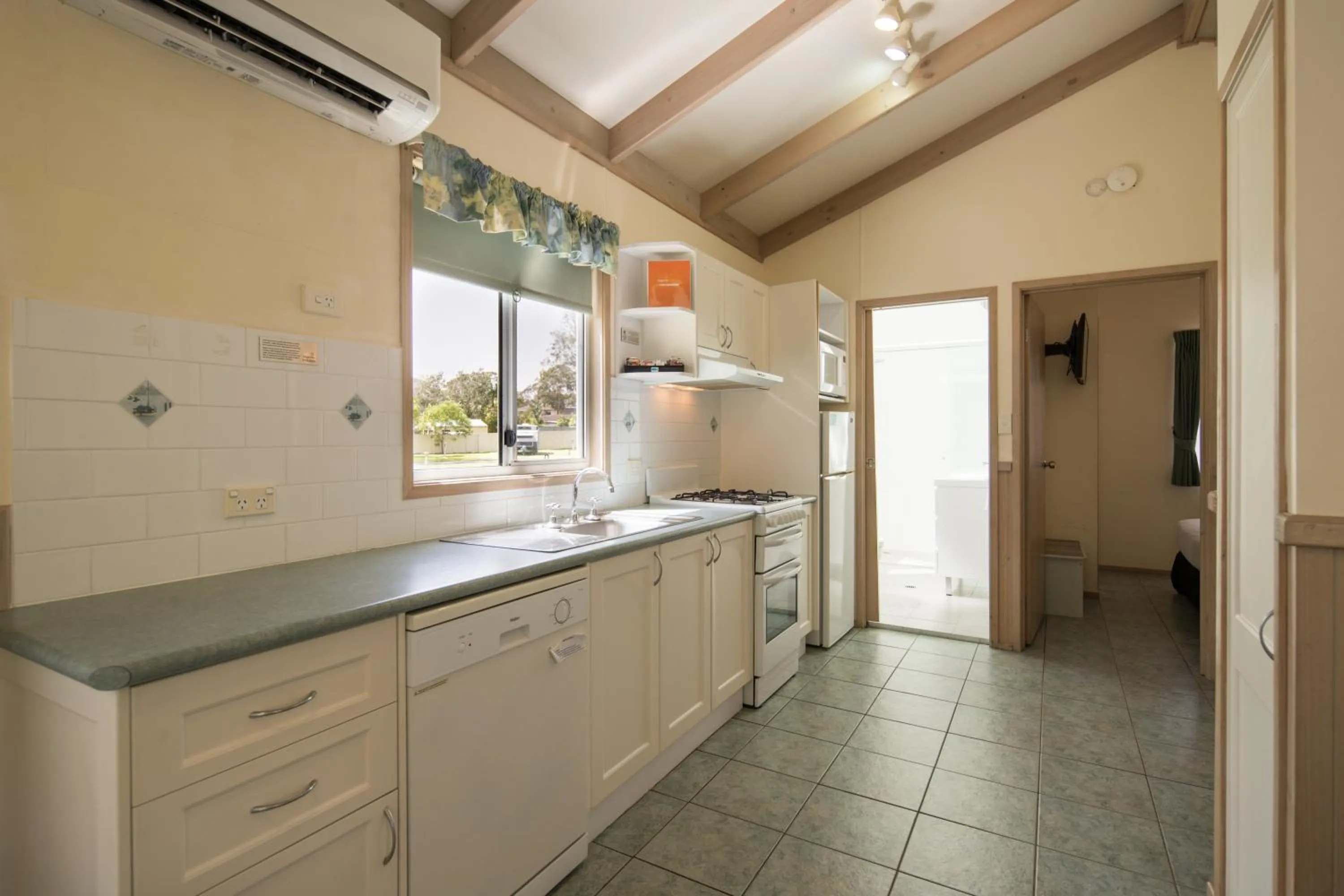 Kitchen or kitchenette in Ingenia Holidays Lake Macquarie