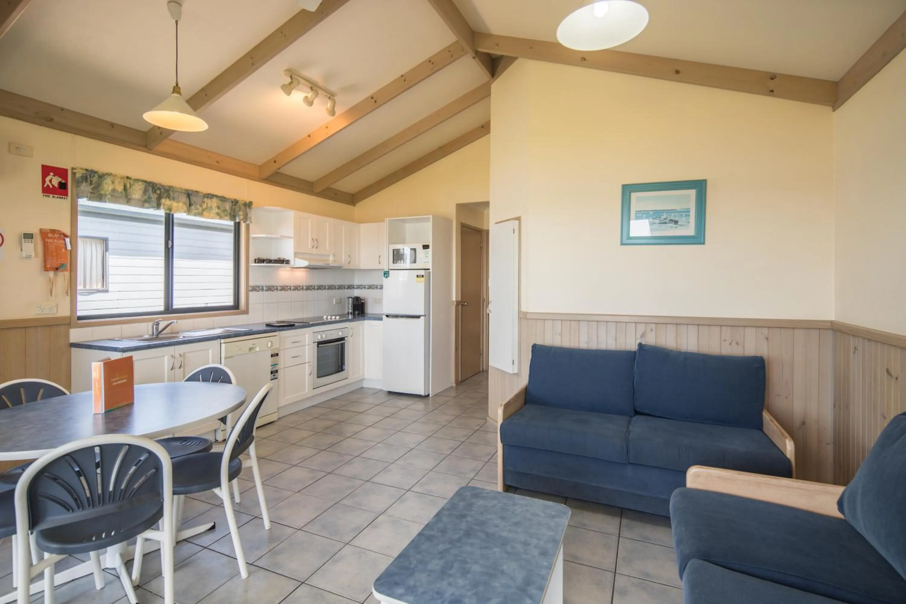 Kitchen or kitchenette in Ingenia Holidays Lake Macquarie