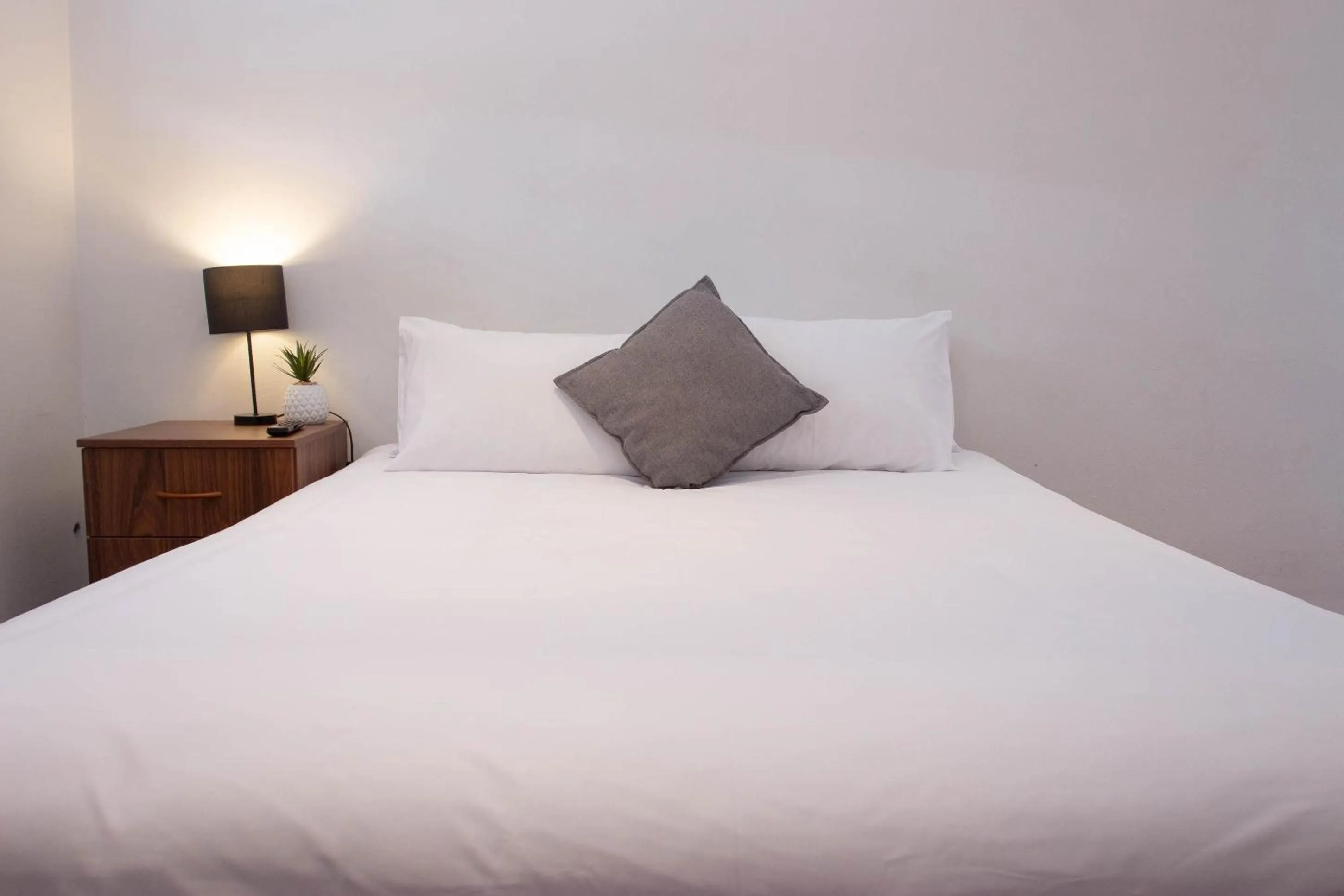 Bedroom, Bed in Wiley Park Hotel