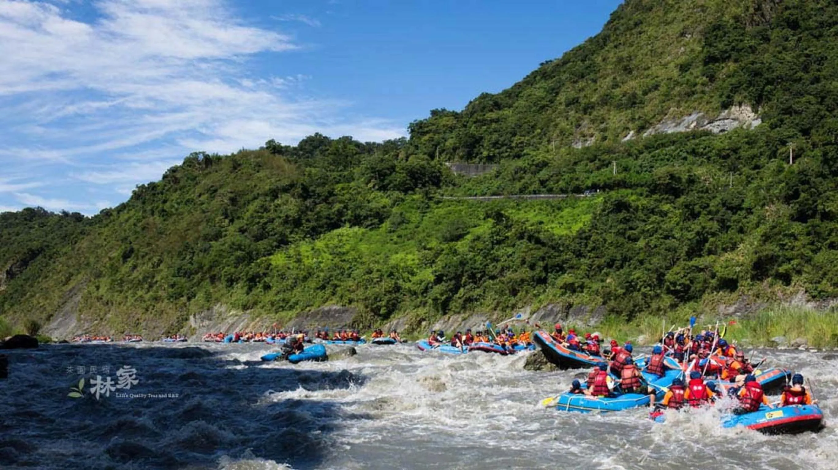 Canoeing in Lin Tea B&B
