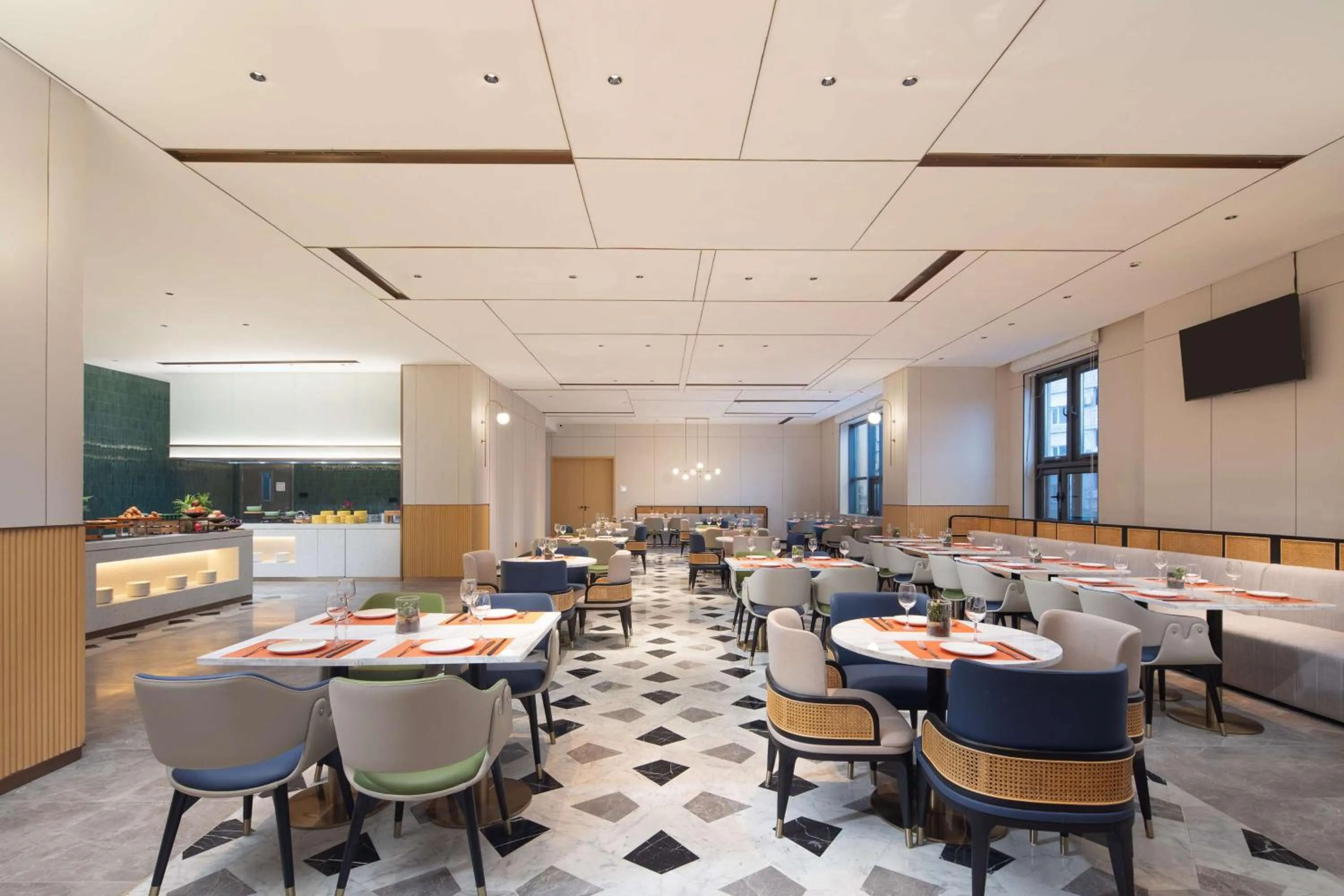 Restaurant/places to eat in Hilton Garden Inn Chengde Mountain Resort