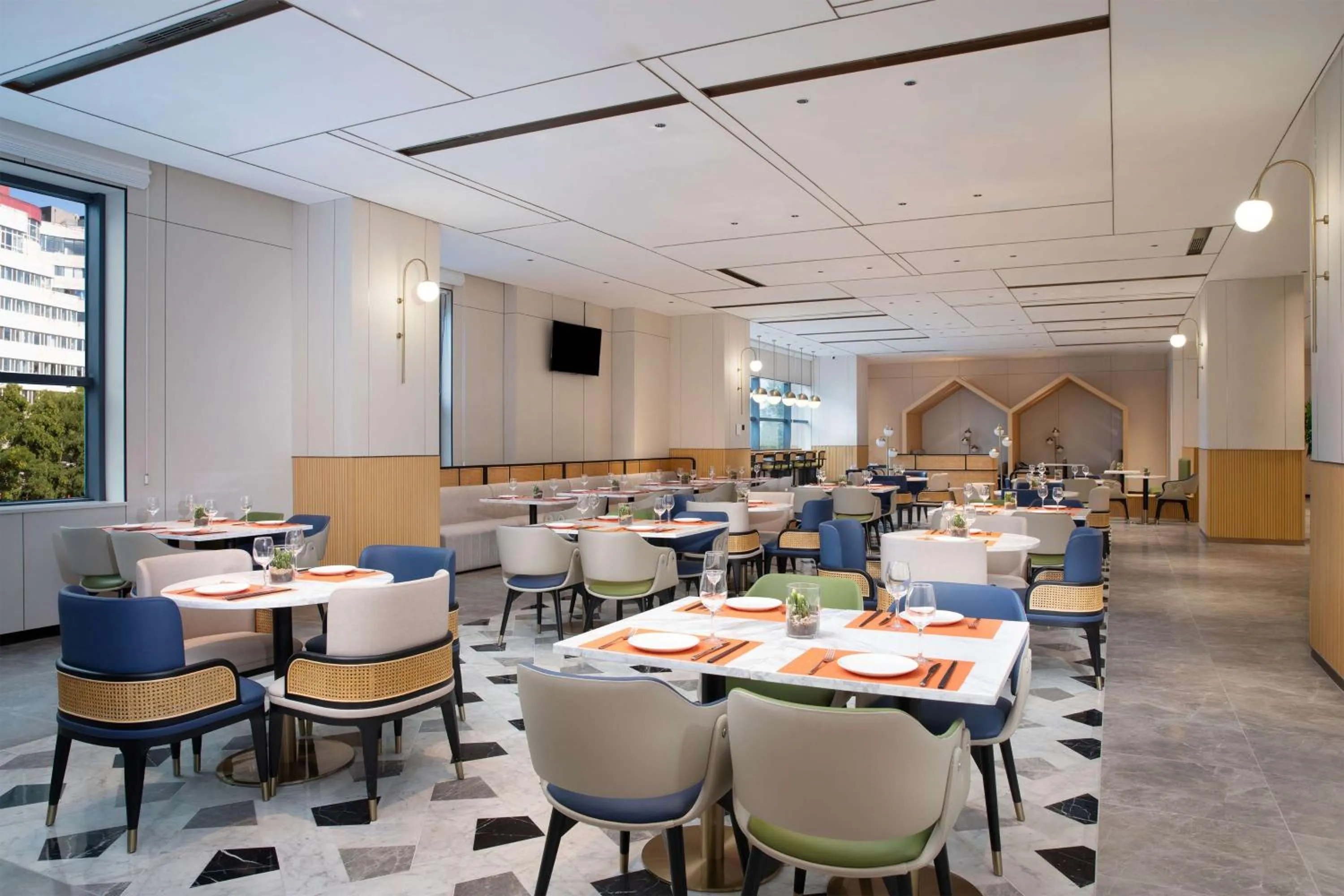 Restaurant/places to eat in Hilton Garden Inn Chengde Mountain Resort