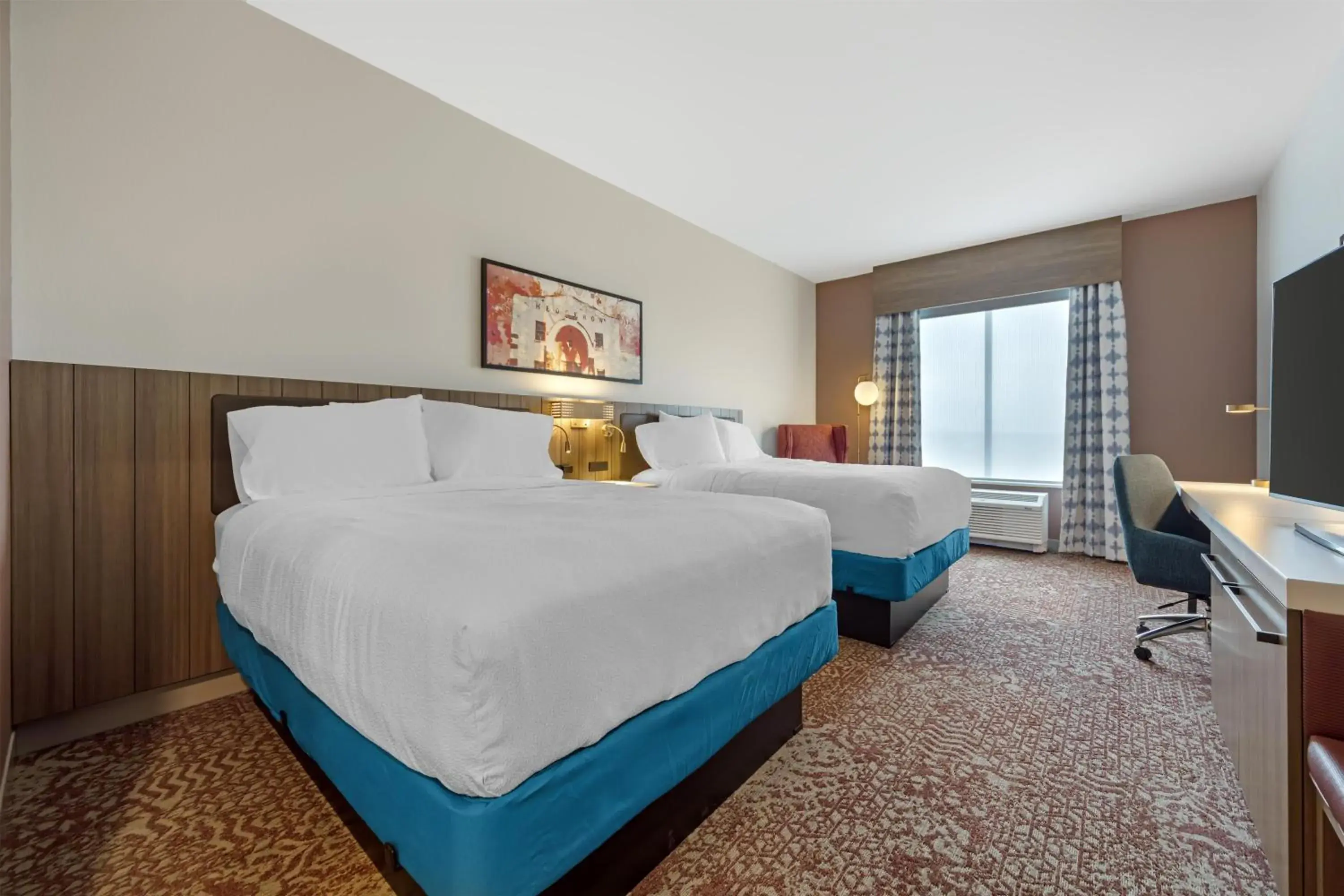 Queen Room with Two Queen Beds - Hearing Access in Hilton Garden Inn Media Queen Room with Two Queen Beds - Hearing Access in Hilton Garden Inn Media