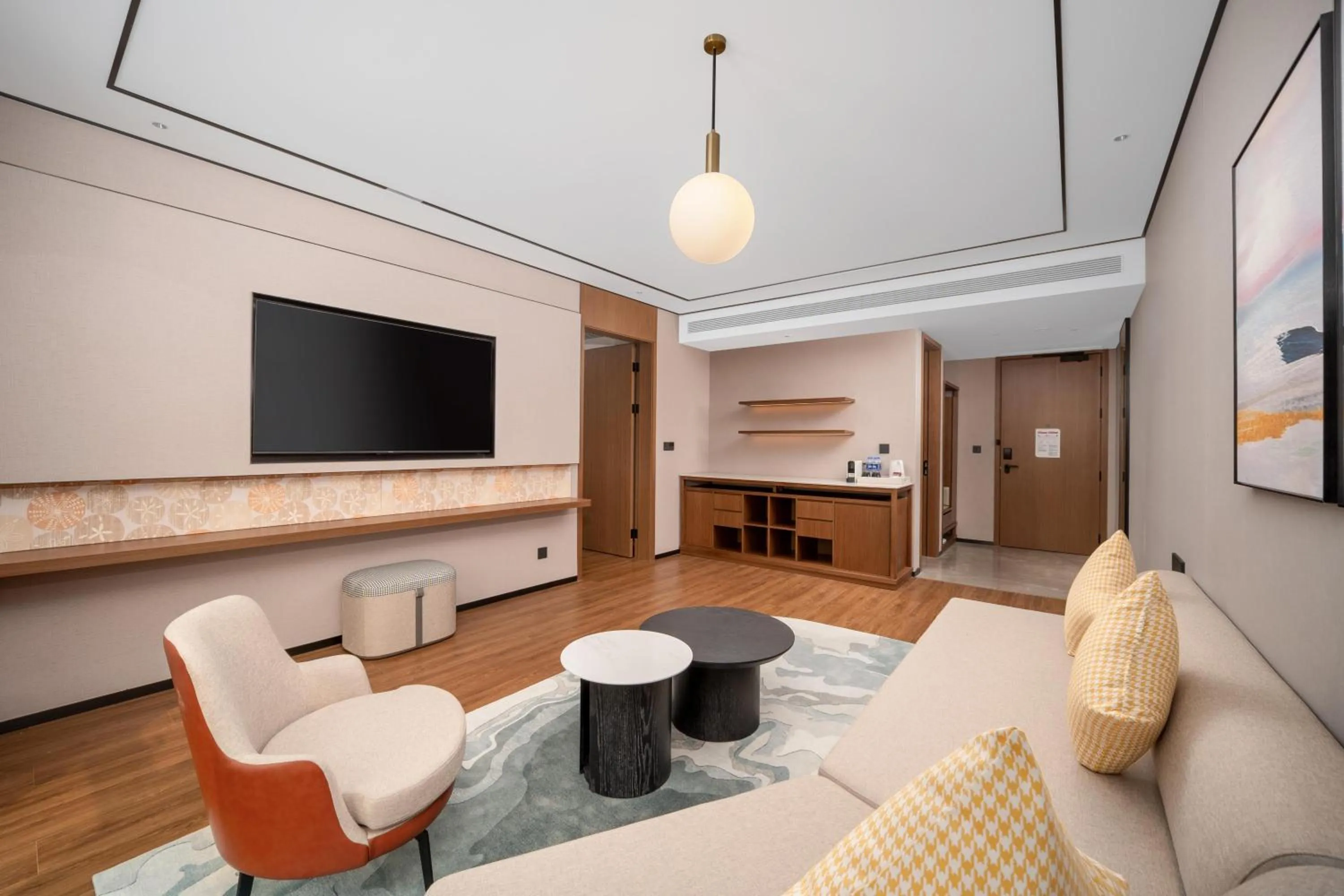 Living room in Hilton Garden Inn Shanghai Changxing Island