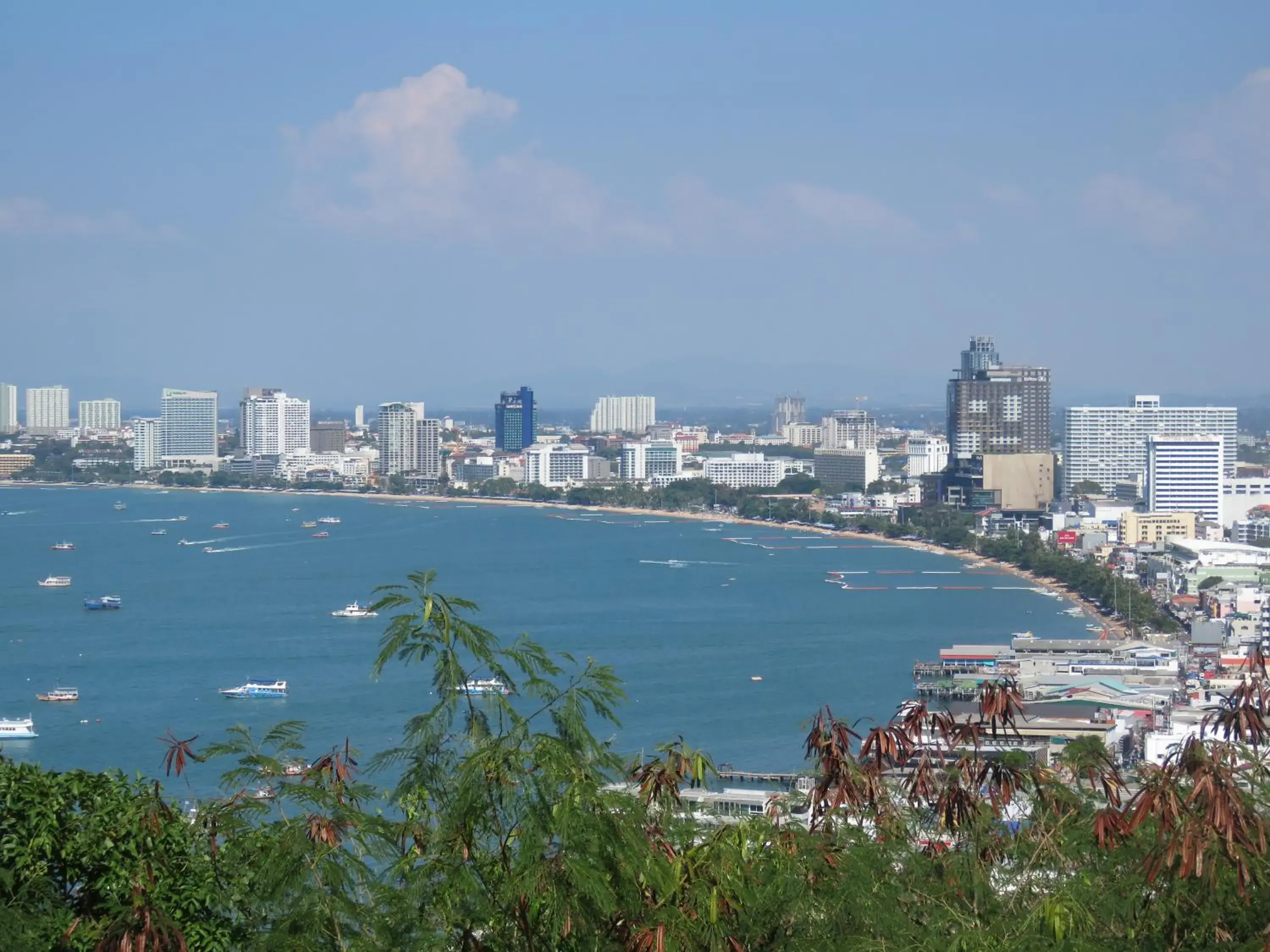 Nearby landmark in Butterfly Garden Boutique Residences by Luxury View SHA Extra Plus Nearby landmark in Butterfly Garden Boutique Residences by Luxury View SHA Extra Plus