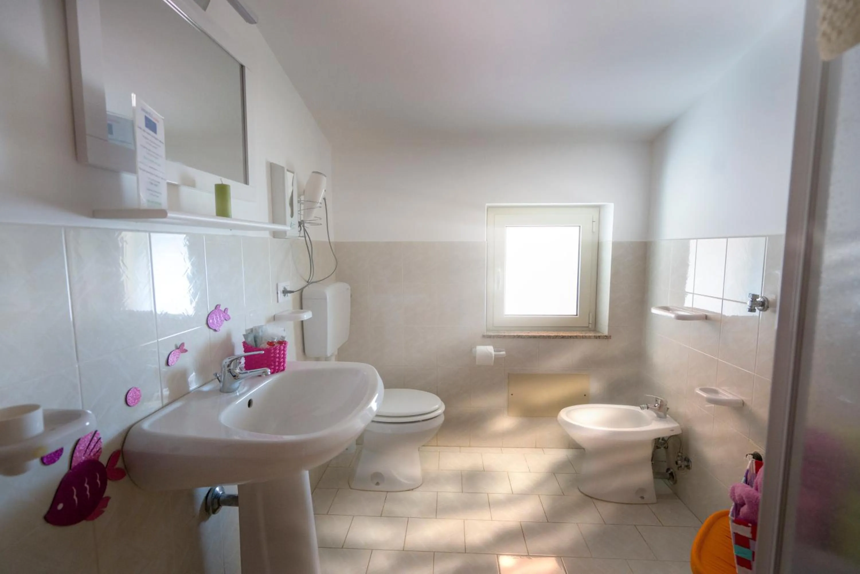 Shower in B&B Gàttina