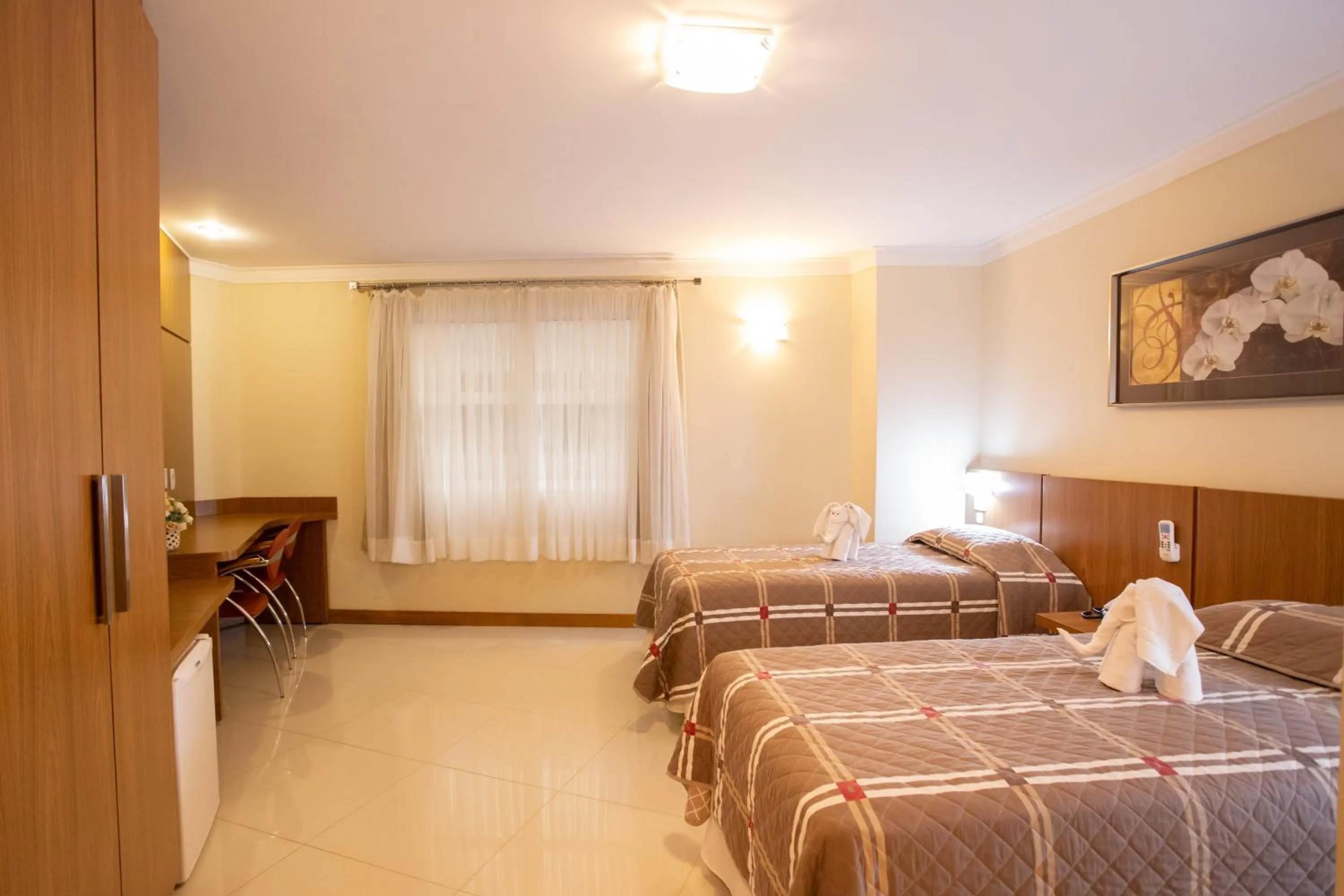 Bed in Barbur Center Hotel