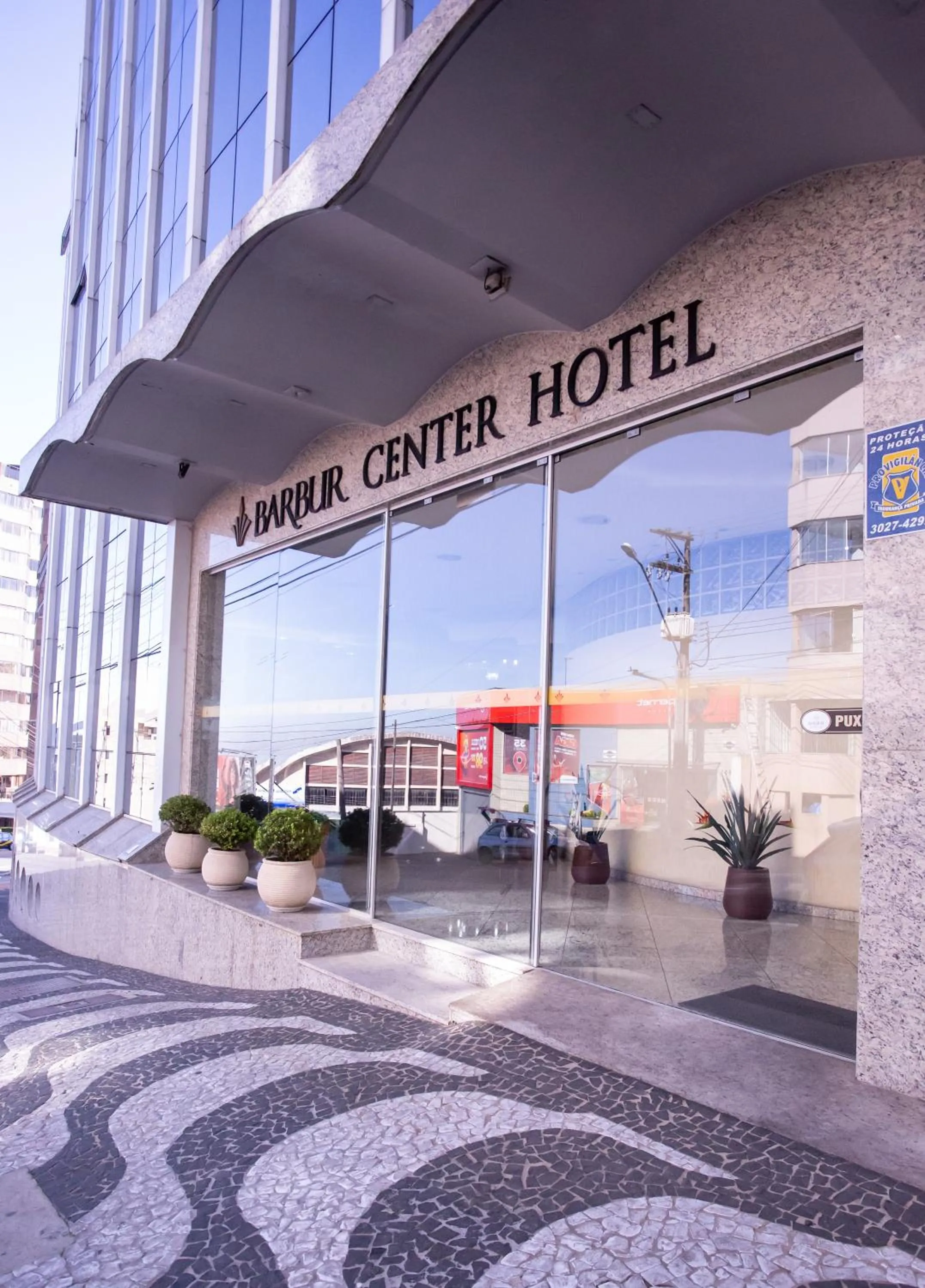Barbur Center Hotel