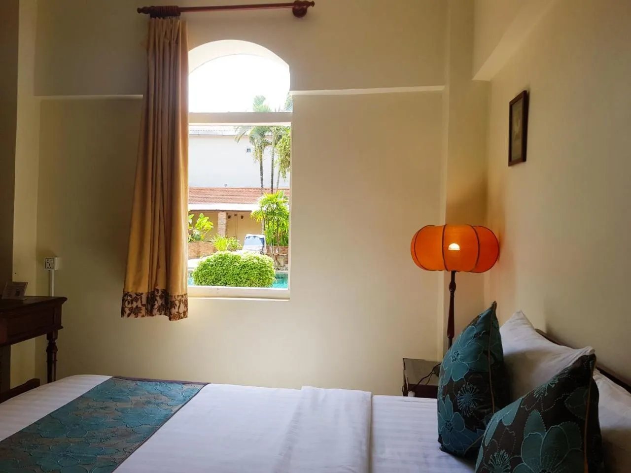 Garden view, Bed in La Villa