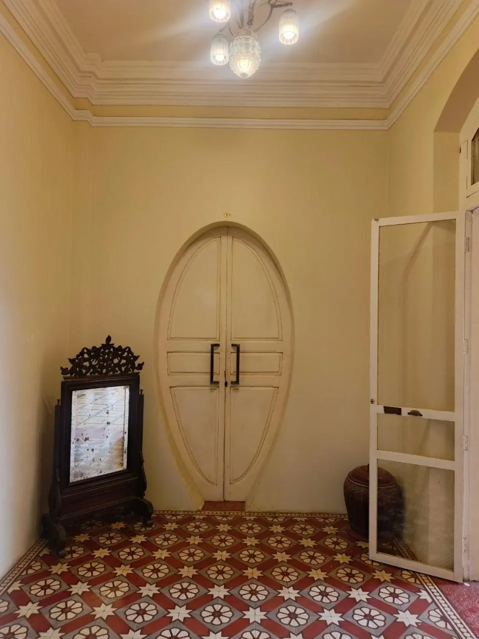 Property building in La Villa