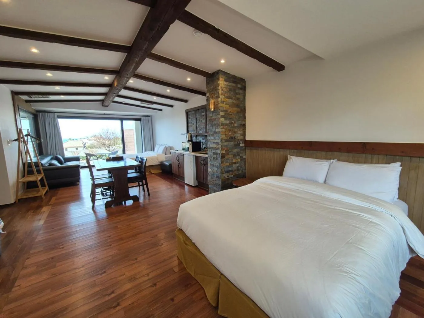 Living room, Bed in Olle Resort