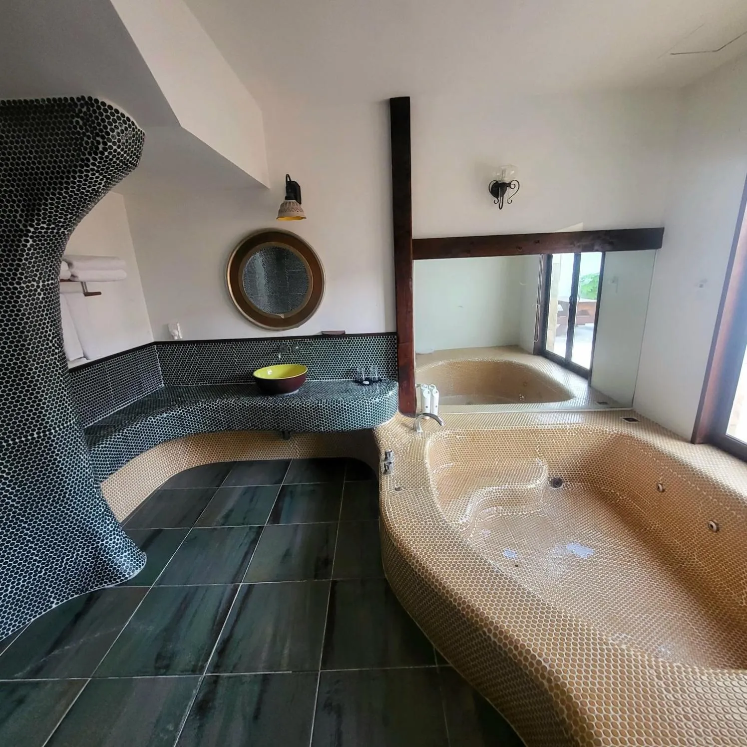 Hot Tub, Bed in Olle Resort