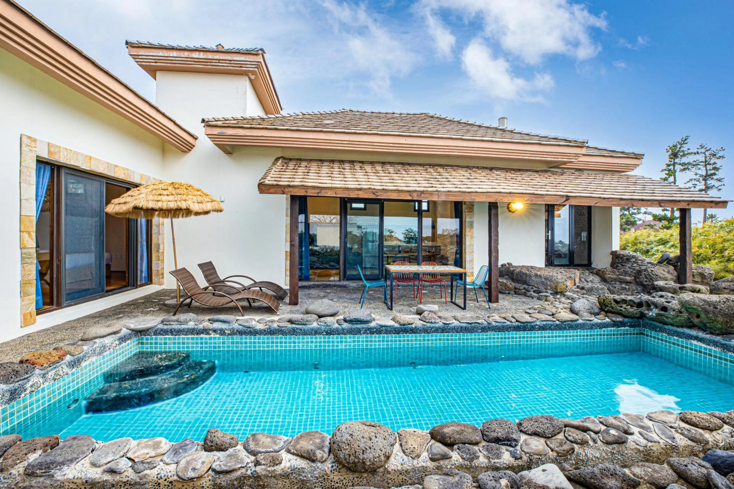 Swimming pool in Olle Resort