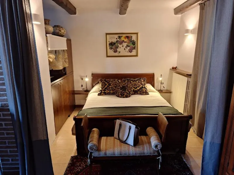 Bed in Relais Garden Lecco