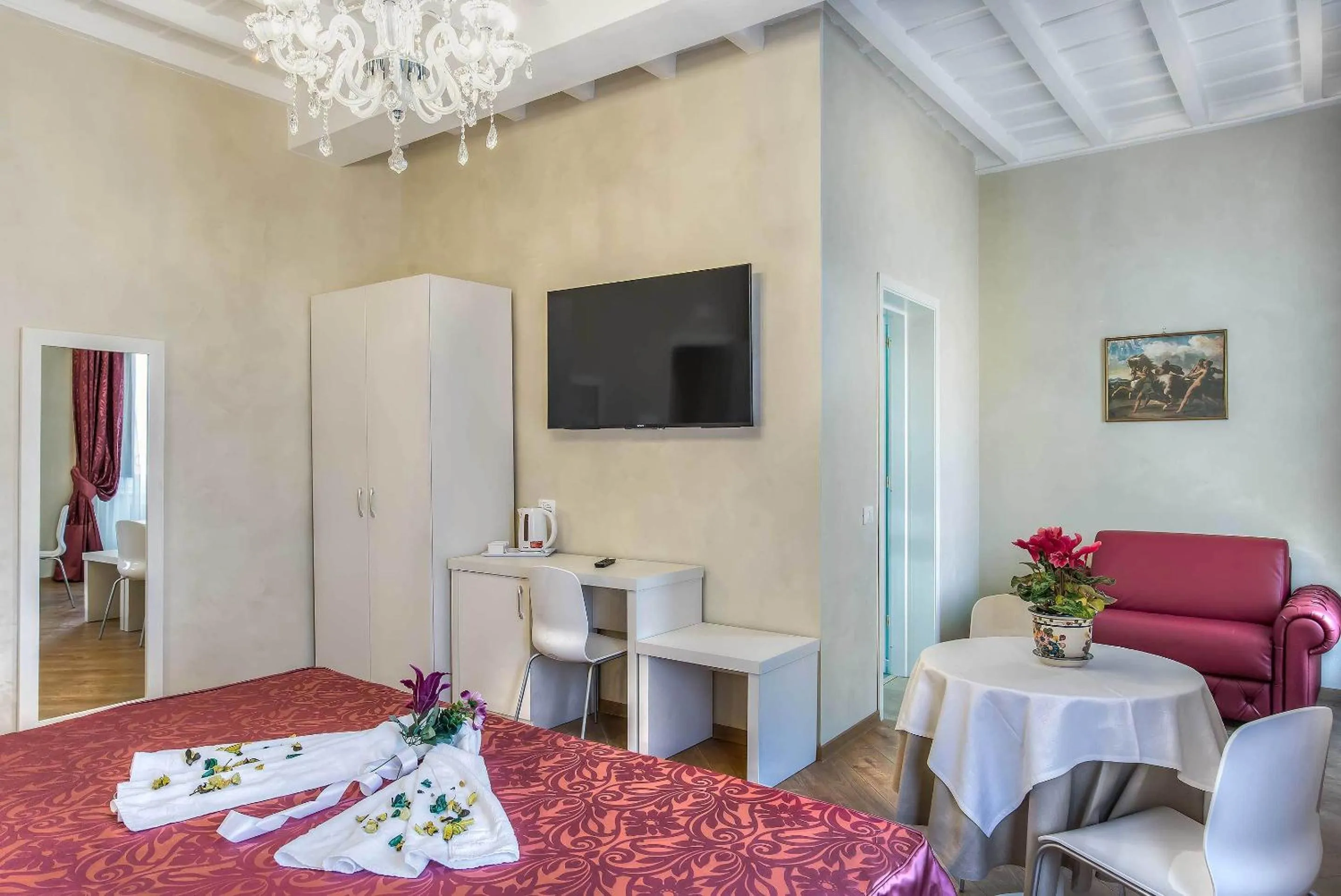 Bedroom in Trevi Rome Suite