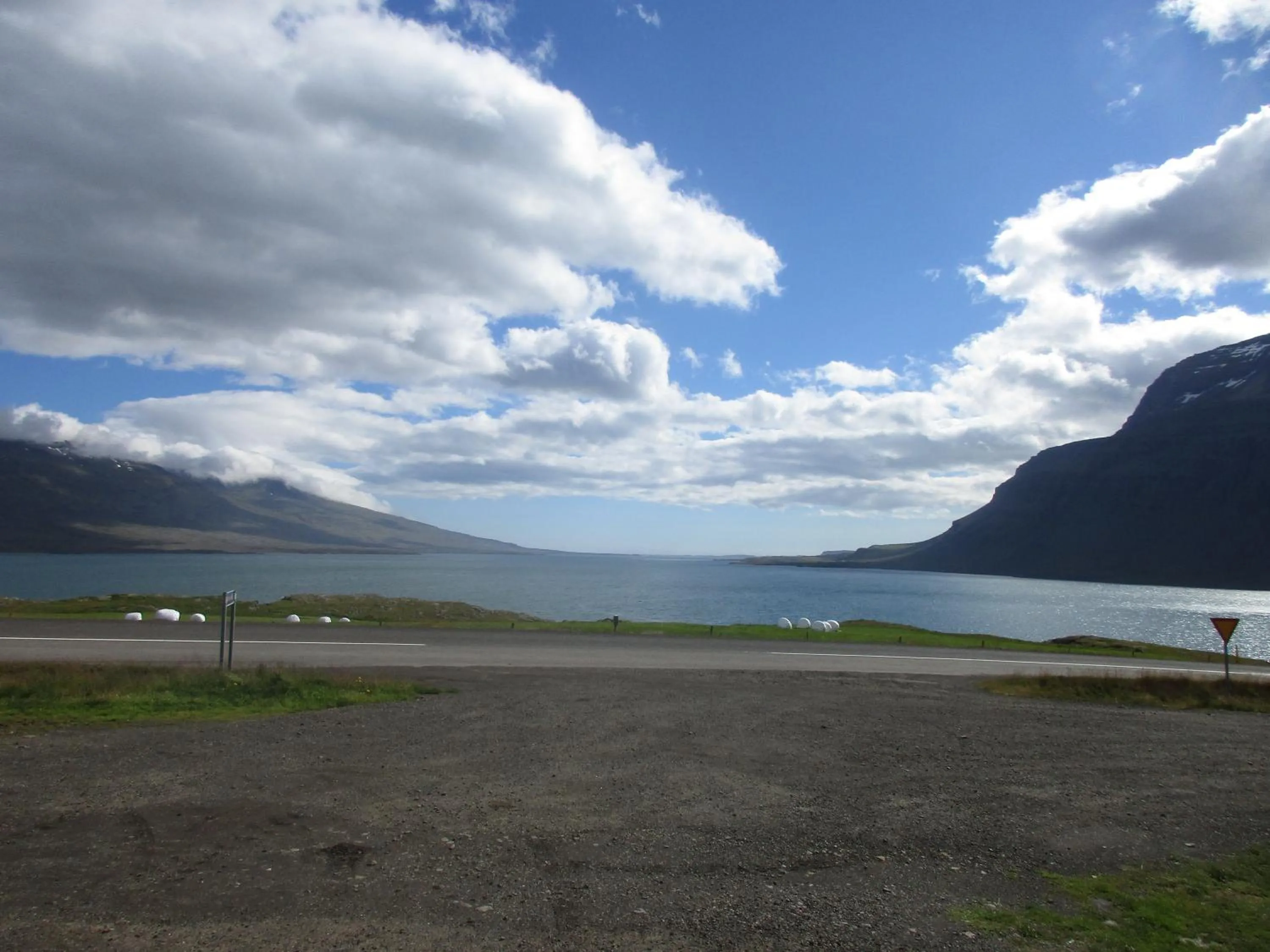 On site in Lindarbrekka