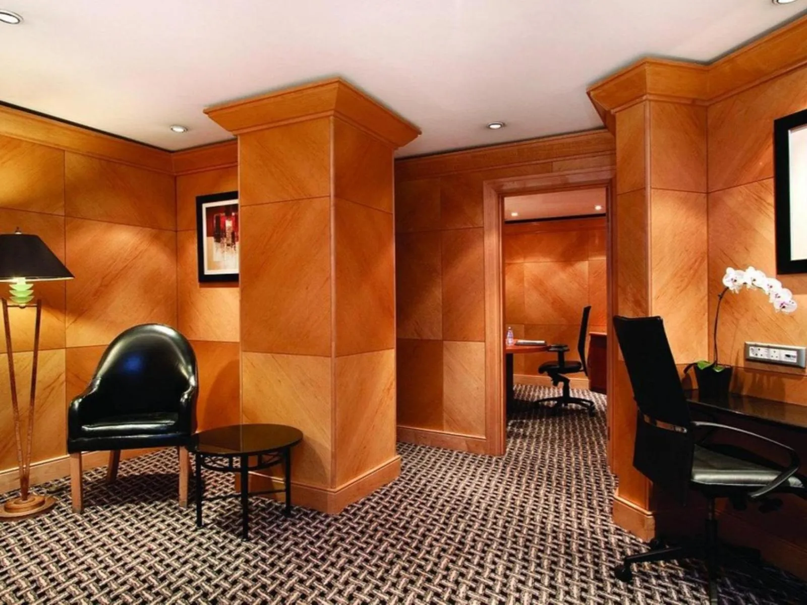 Business facilities in Royal Majestic Hotel