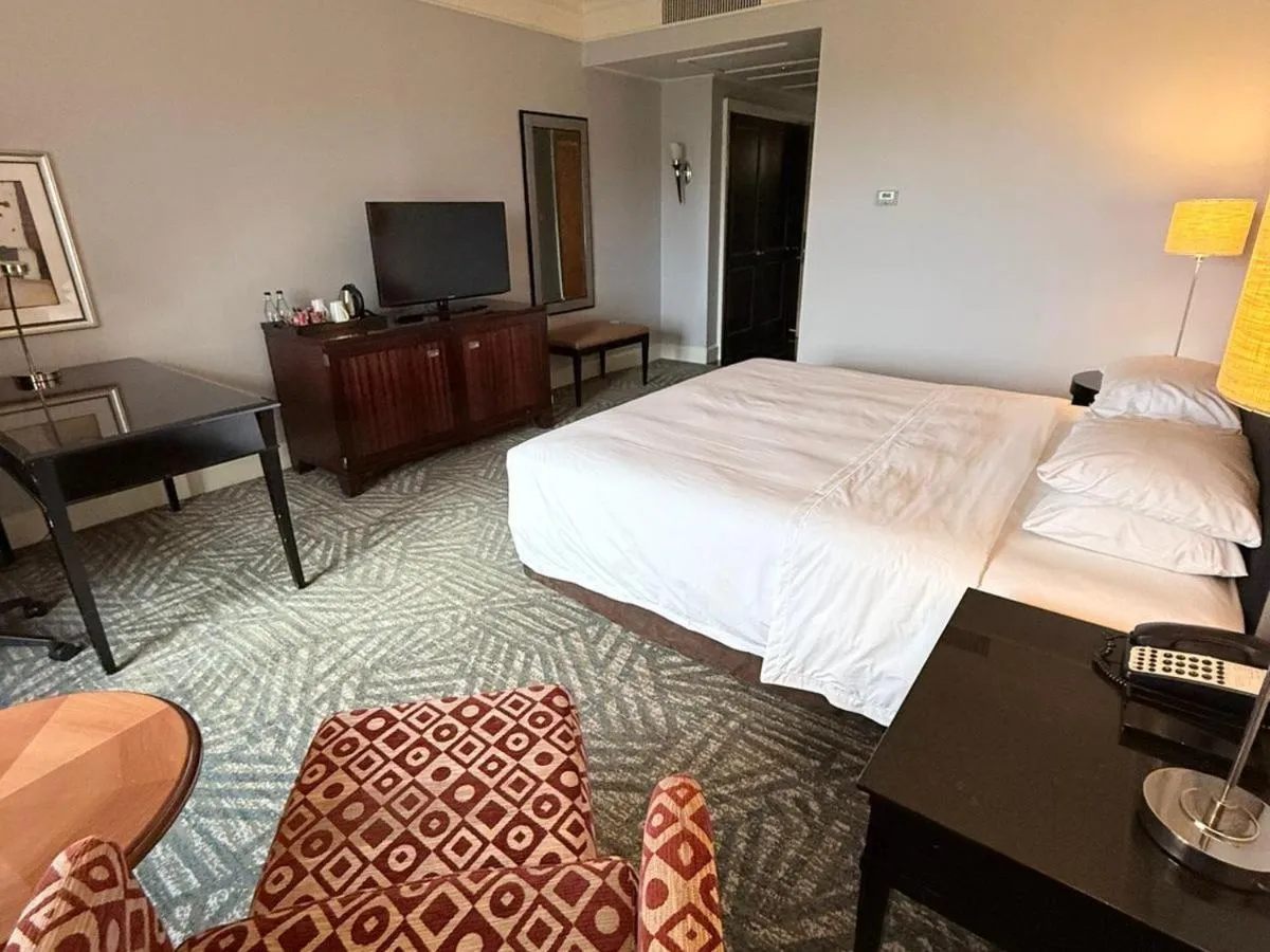 Photo of the whole room, Bed in Royal Majestic Hotel