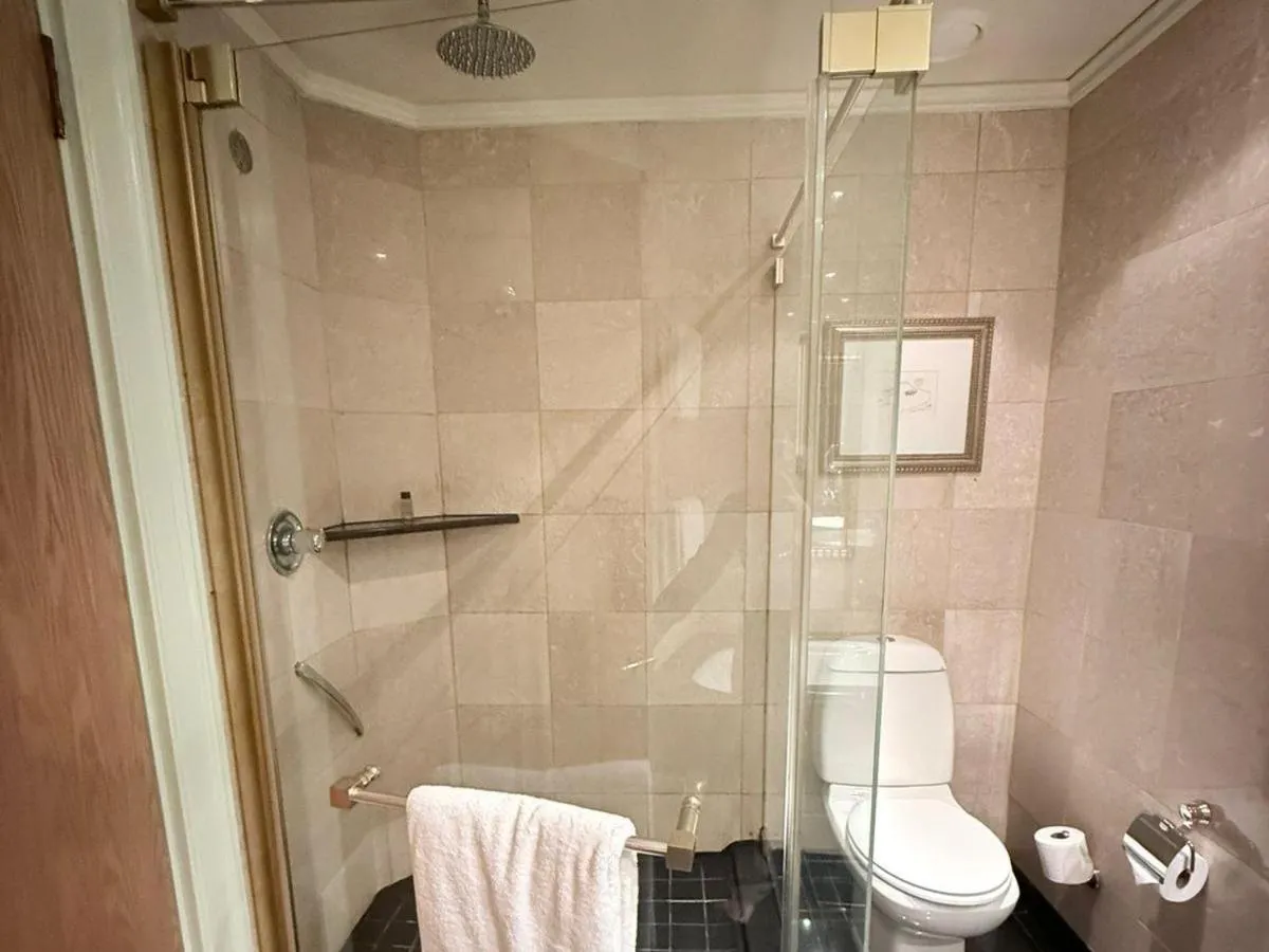 Bathroom in Royal Majestic Hotel