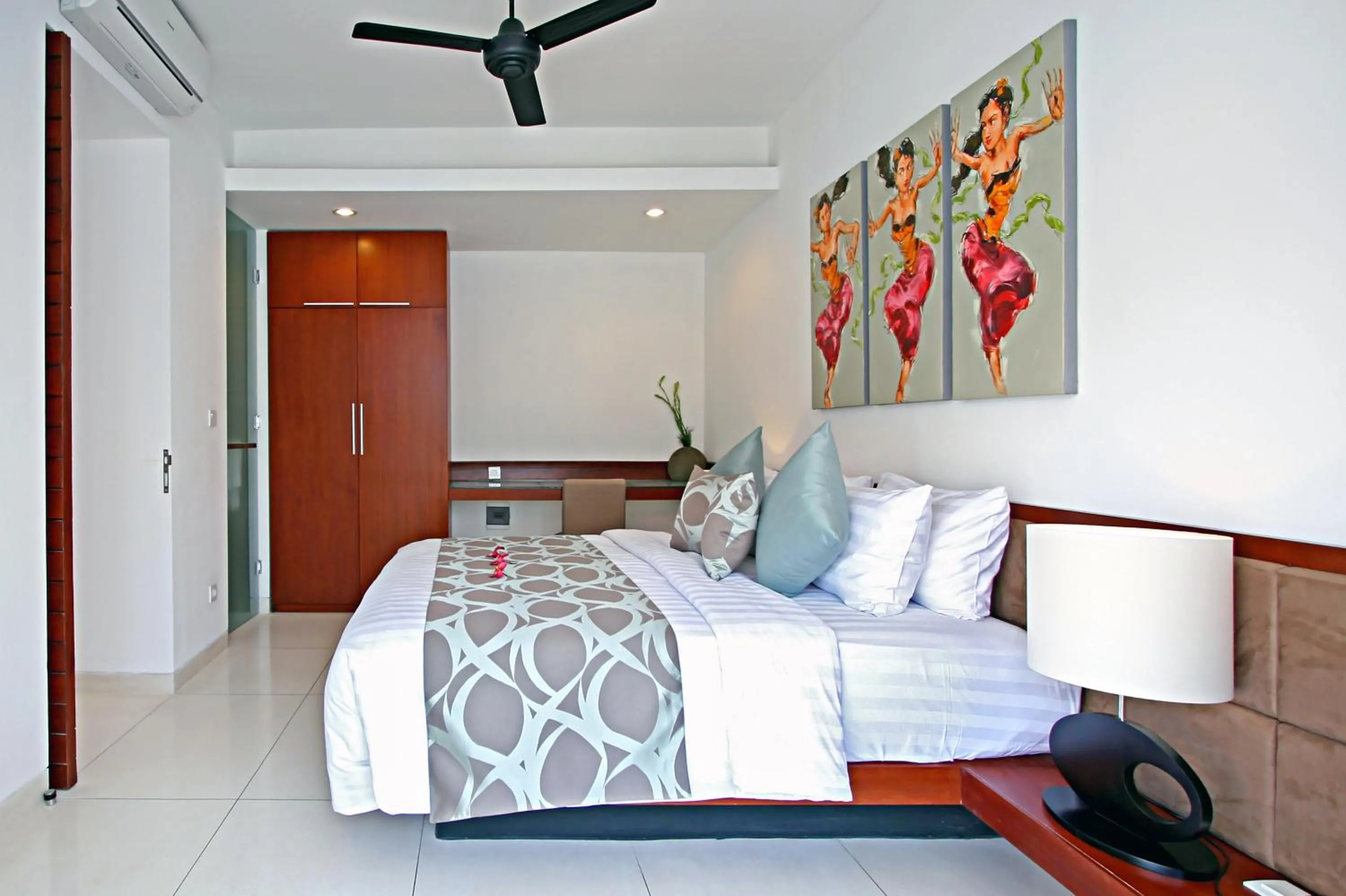 Bedroom, Bed in Smart Comfort Apartments