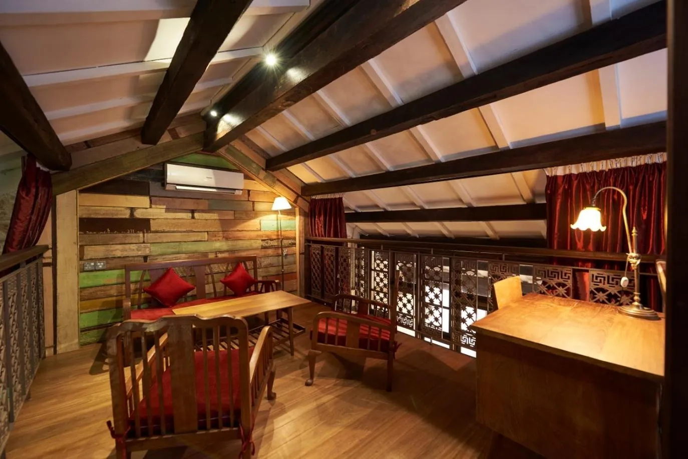 Living room in You Le Yuen