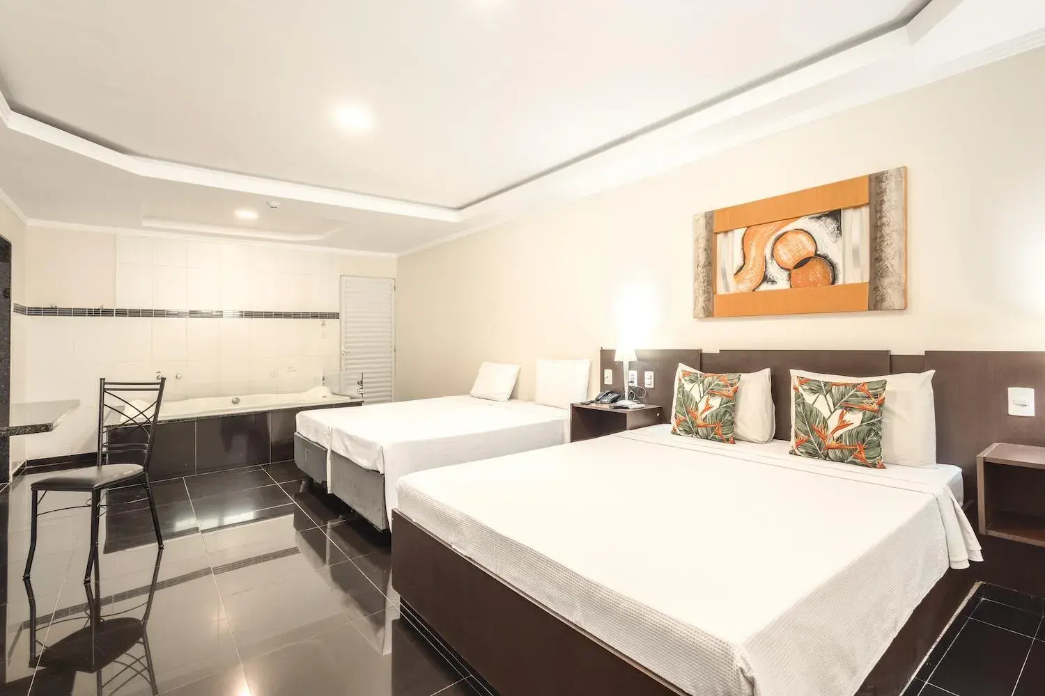 Quadruple Room with Bath - single occupancy in Sumaré Park Hotel Quadruple Room with Bath - single occupancy in Sumaré Park Hotel