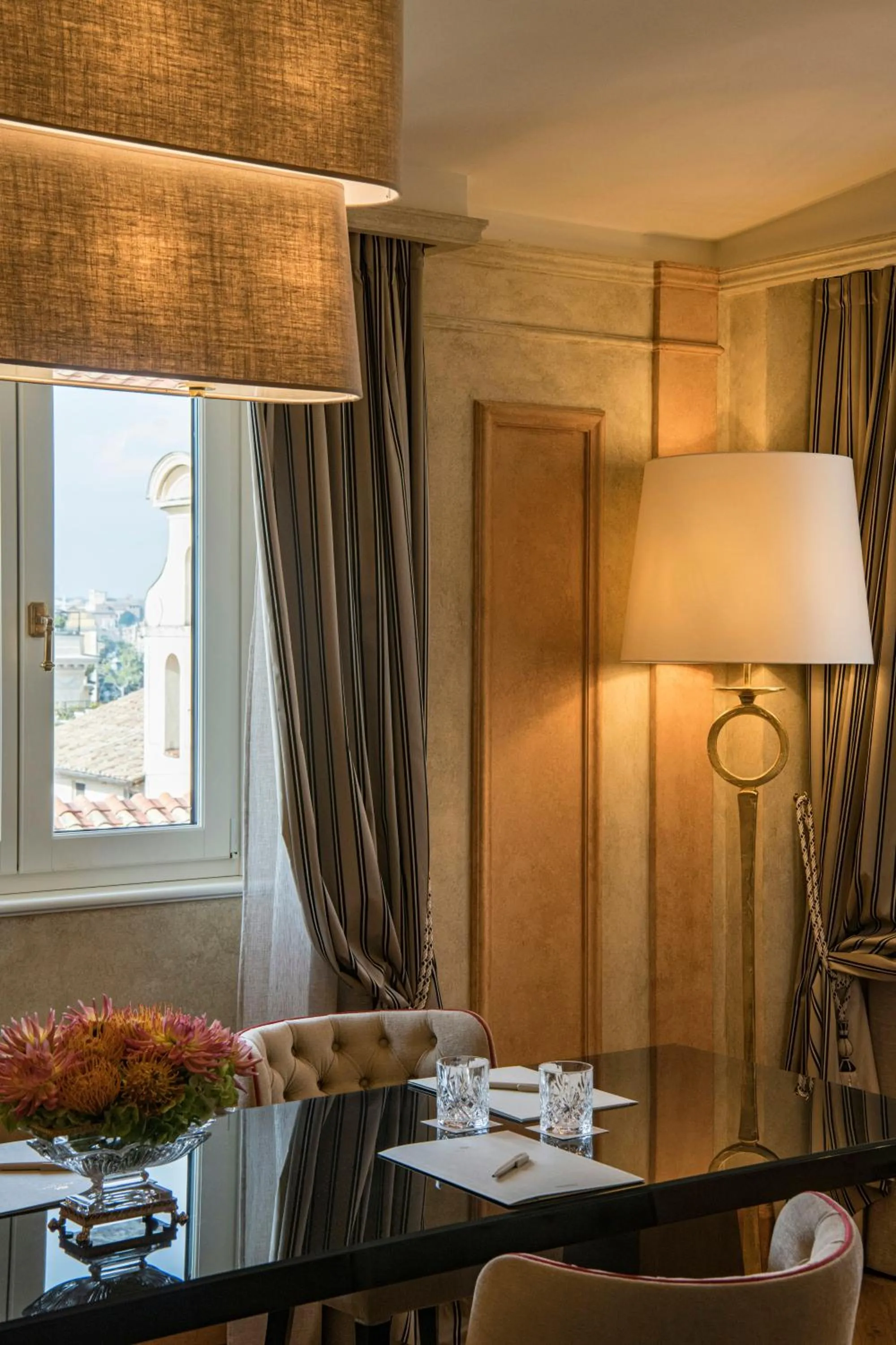 Photo of the whole room in Hotel d’Inghilterra Roma – Starhotels Collezione