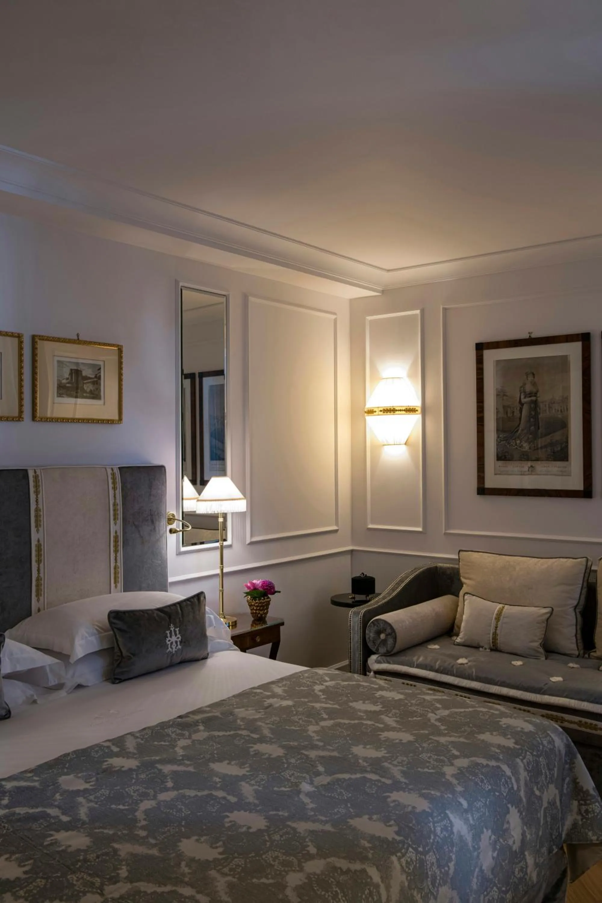 Photo of the whole room, Bed in Hotel d’Inghilterra Roma – Starhotels Collezione