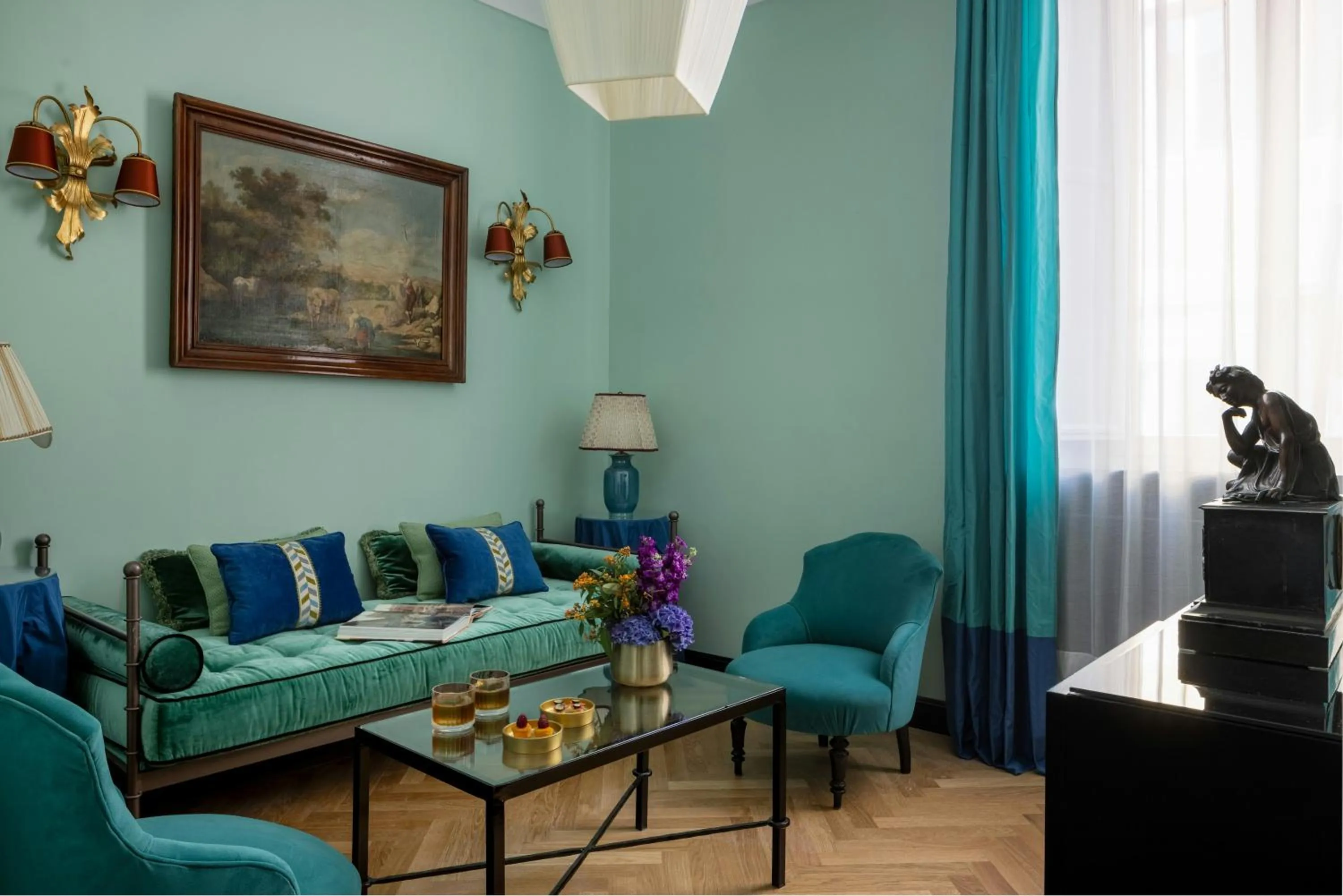 Photo of the whole room in Hotel d’Inghilterra Roma – Starhotels Collezione