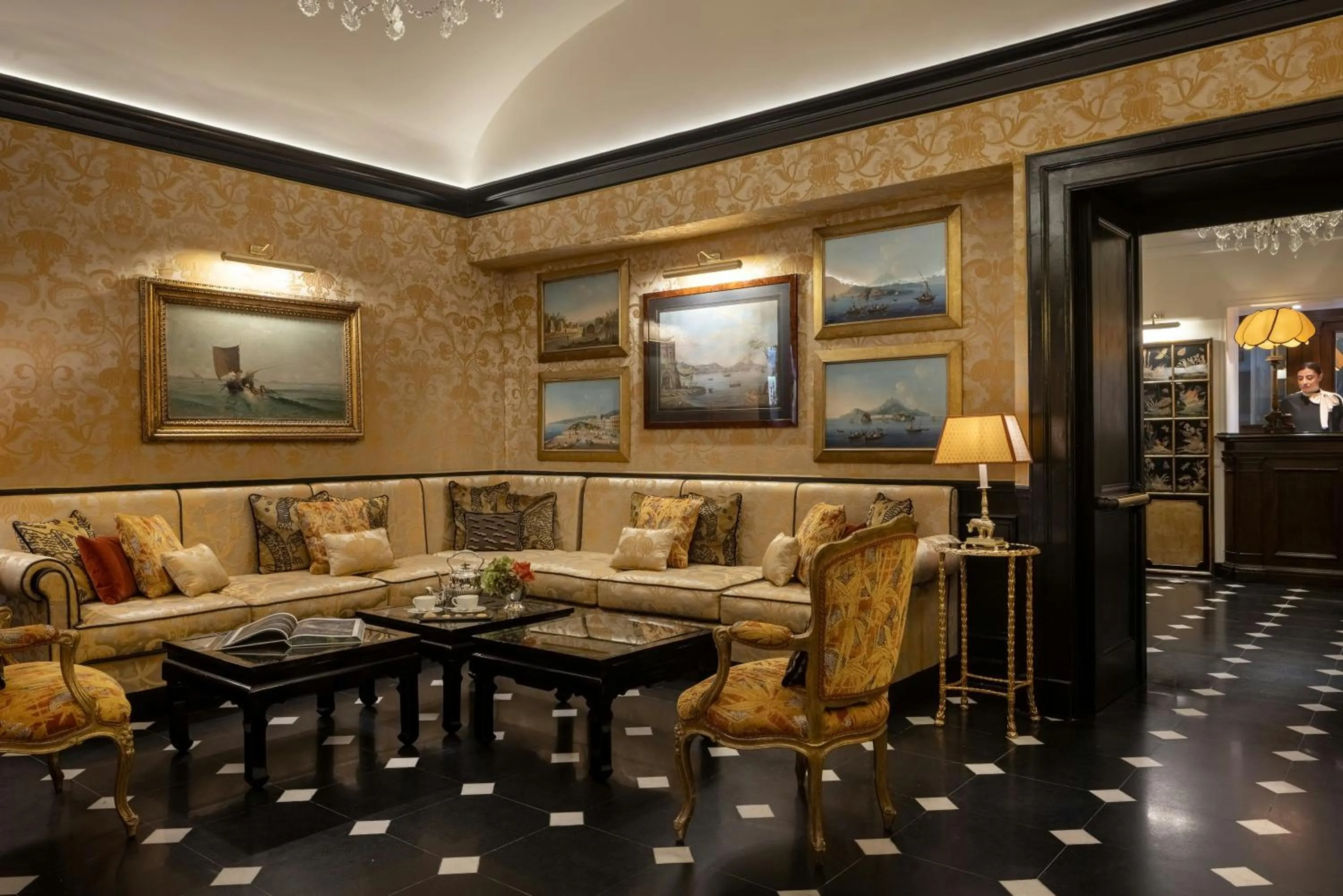Decorative detail in Hotel d’Inghilterra Roma – Starhotels Collezione